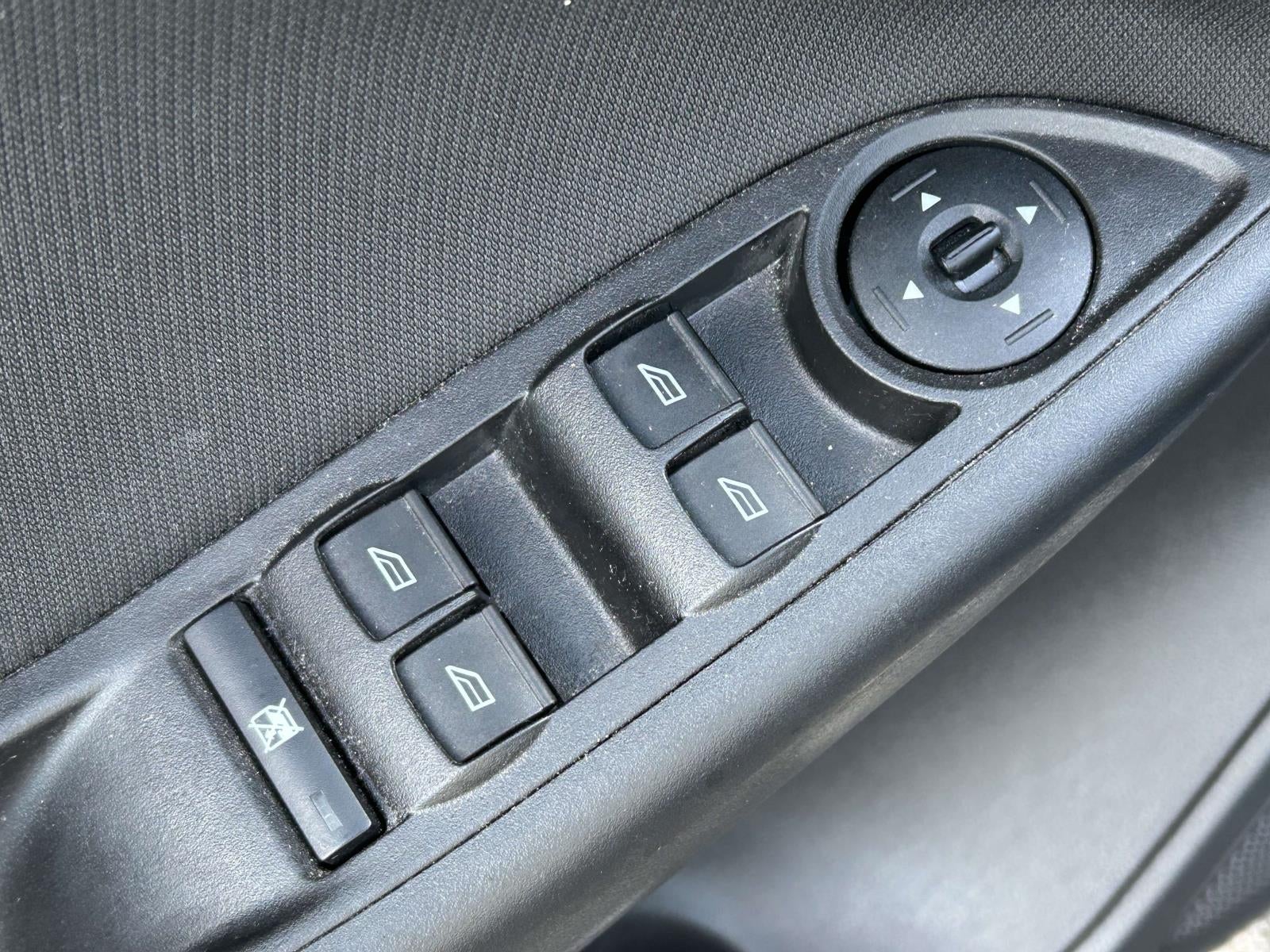 2018 Ford Focus SE Sedan