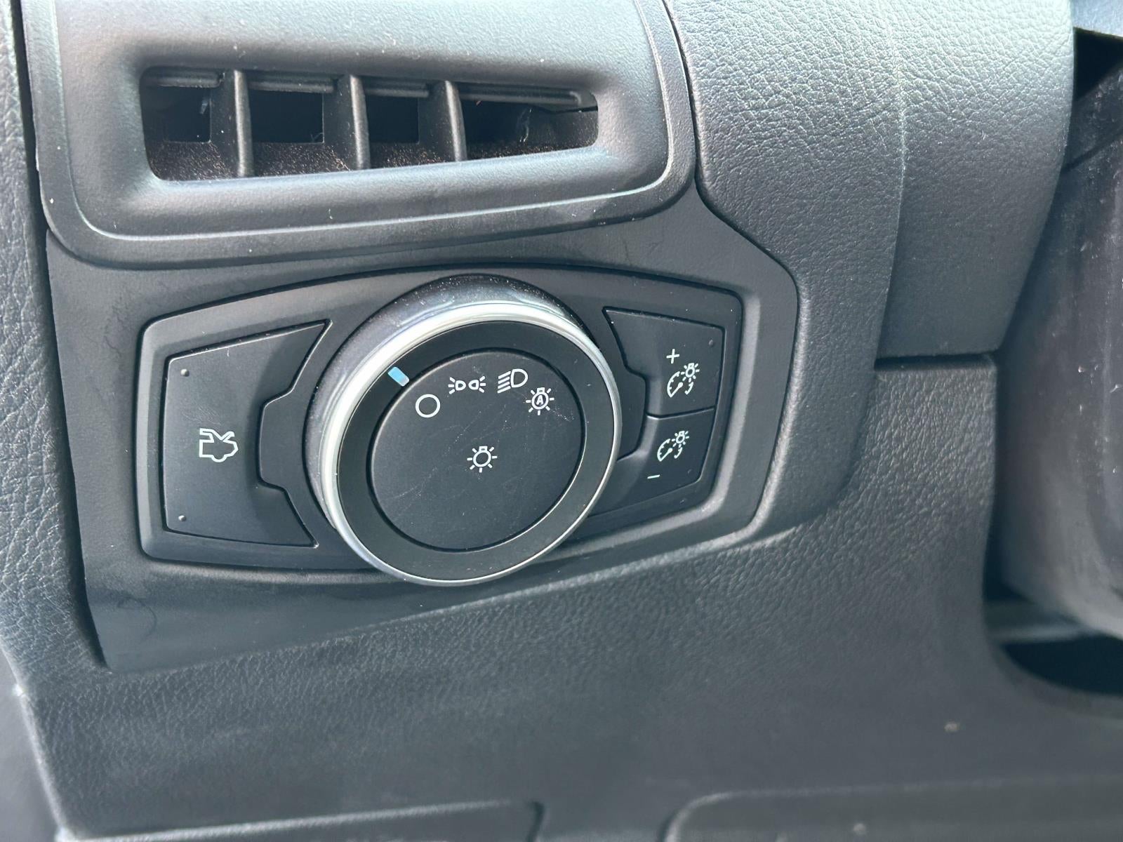 2018 Ford Focus SE Sedan