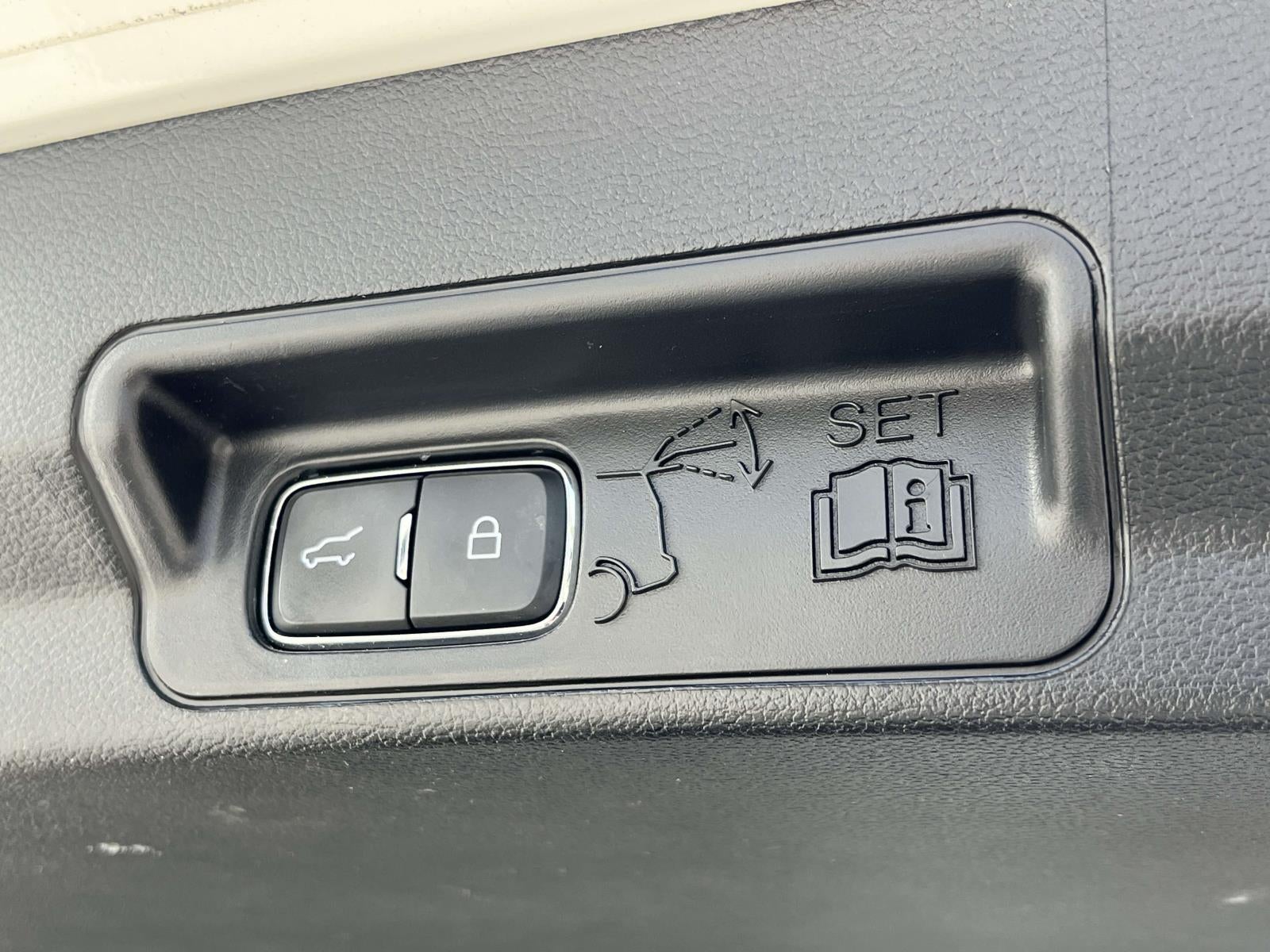 2021 Ford Explorer ST 4WD