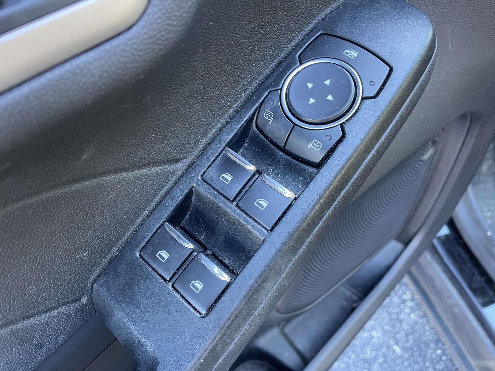 2022 Ford Escape SE FWD