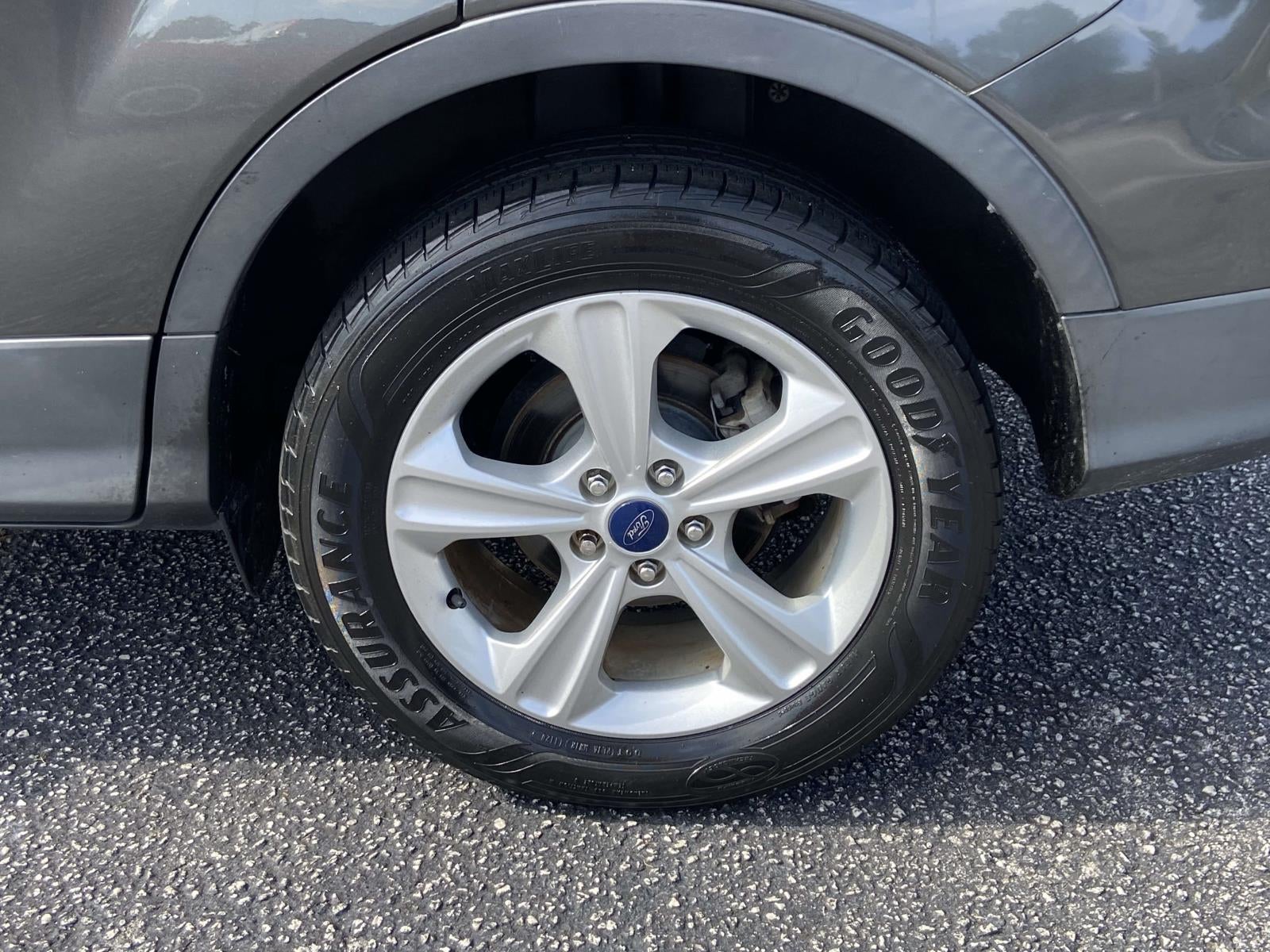 2015 Ford Escape FWD 4dr SE
