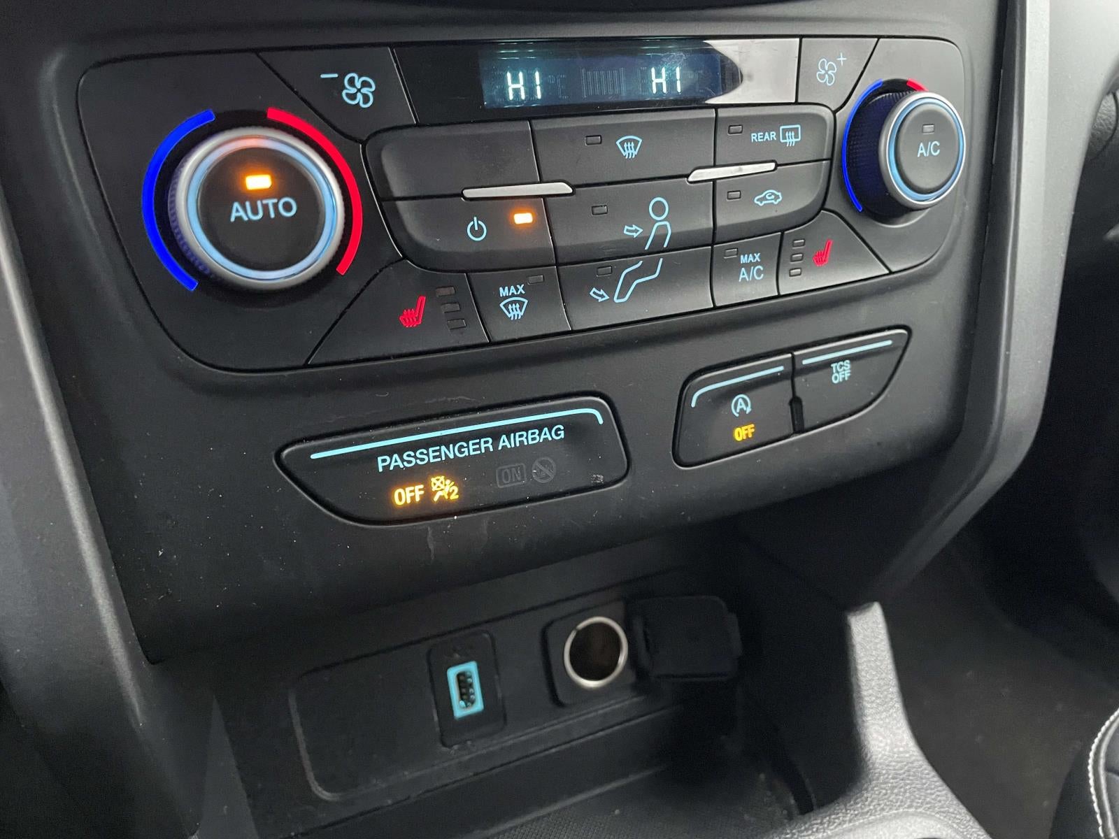 2019 Ford Escape SEL FWD