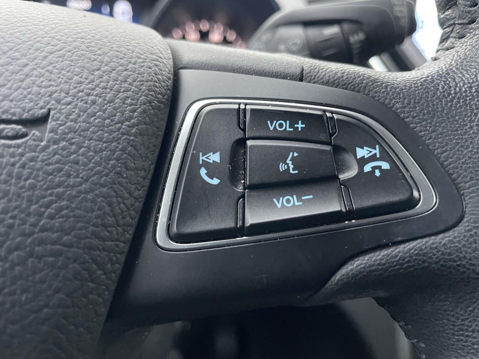 2019 Ford Escape SEL FWD