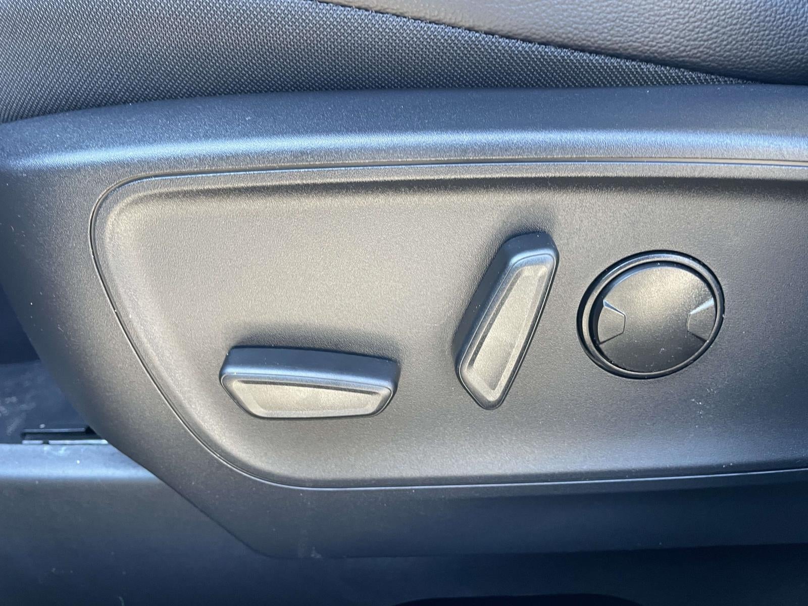 2026 Ford Escape ST-Line Elite