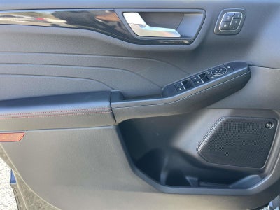 2026 Ford Escape ST-Line Elite