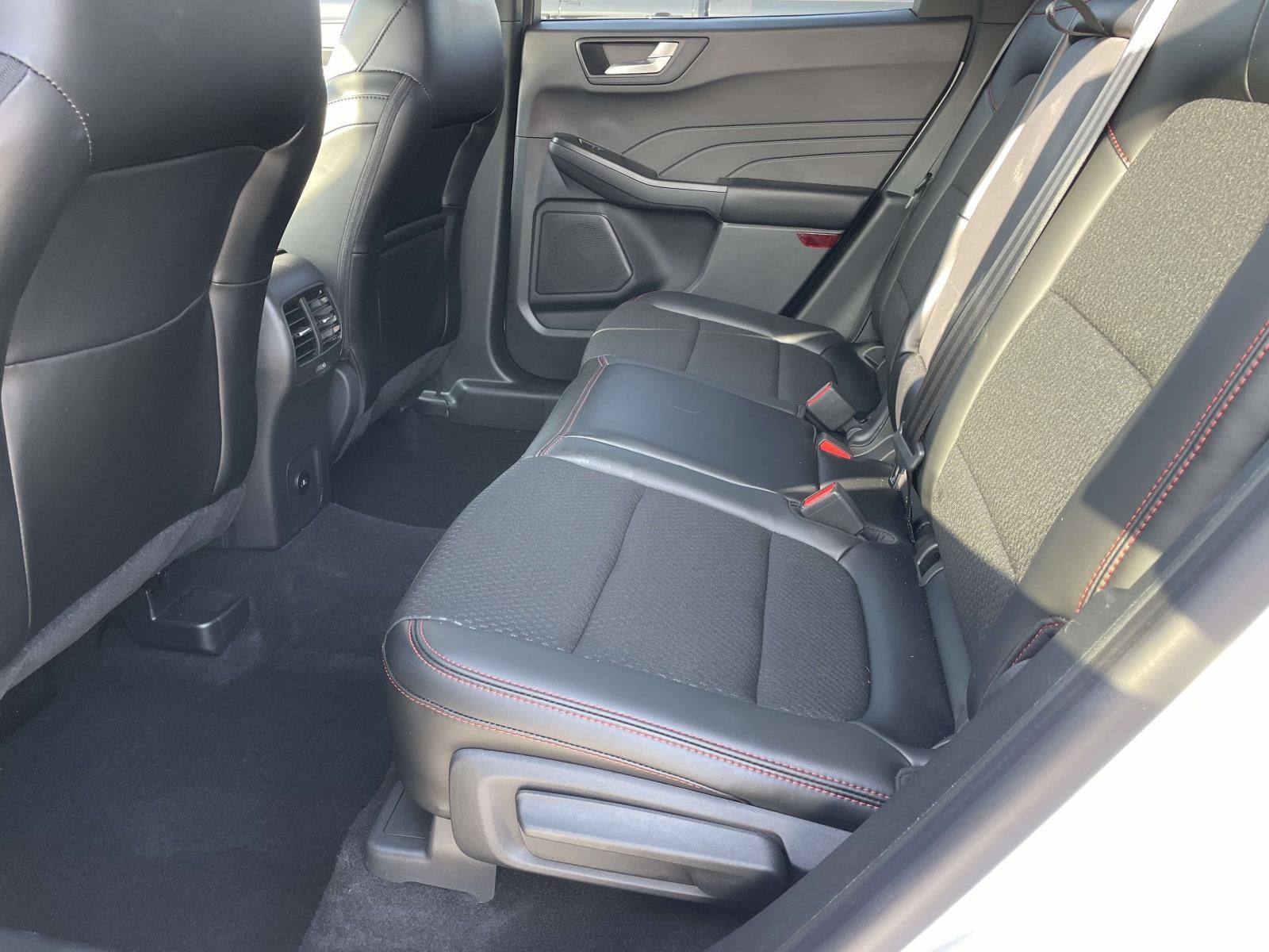 2025 Ford Escape ST-Line Elite AWD