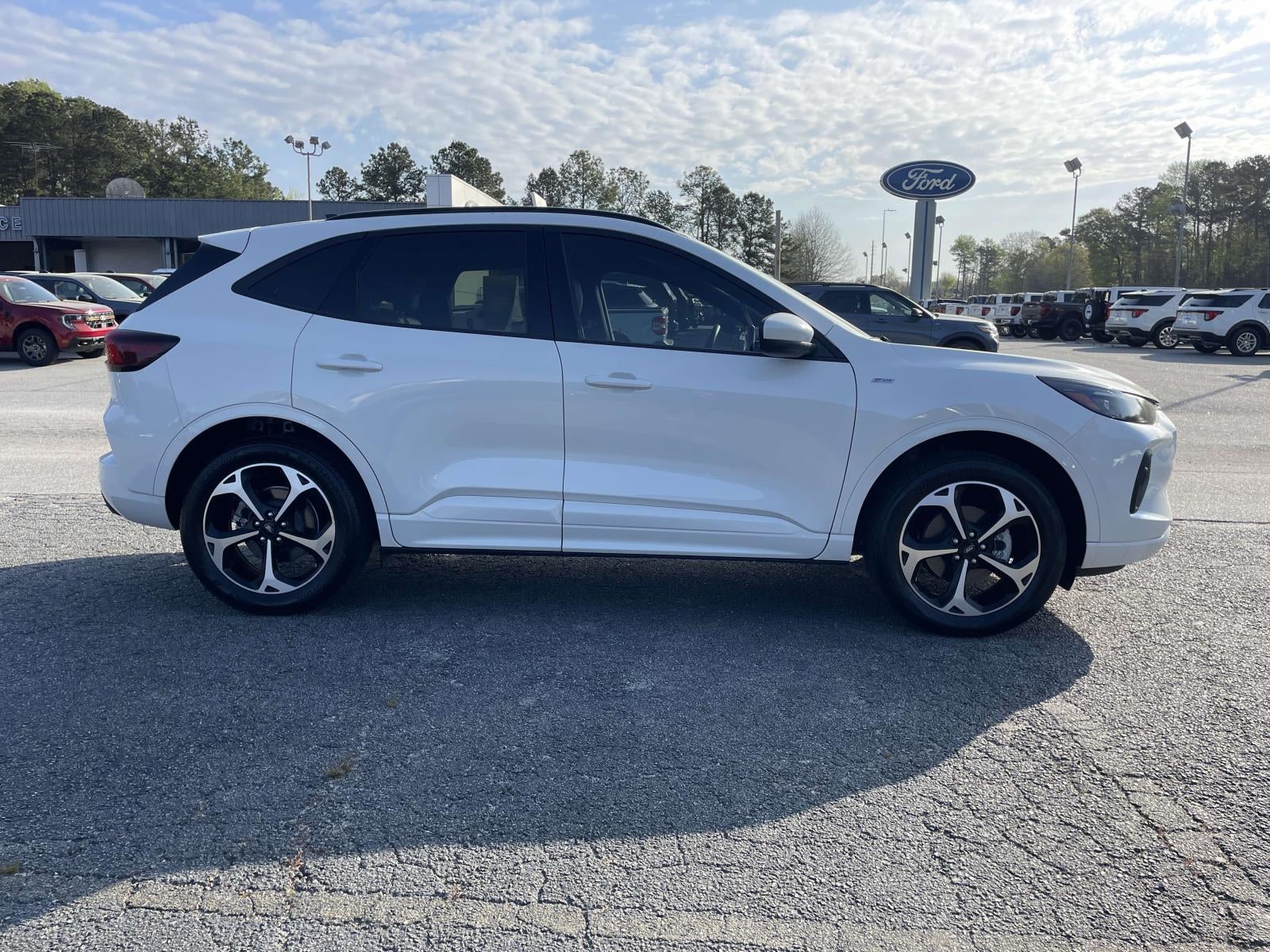2025 Ford Escape ST-Line Elite AWD