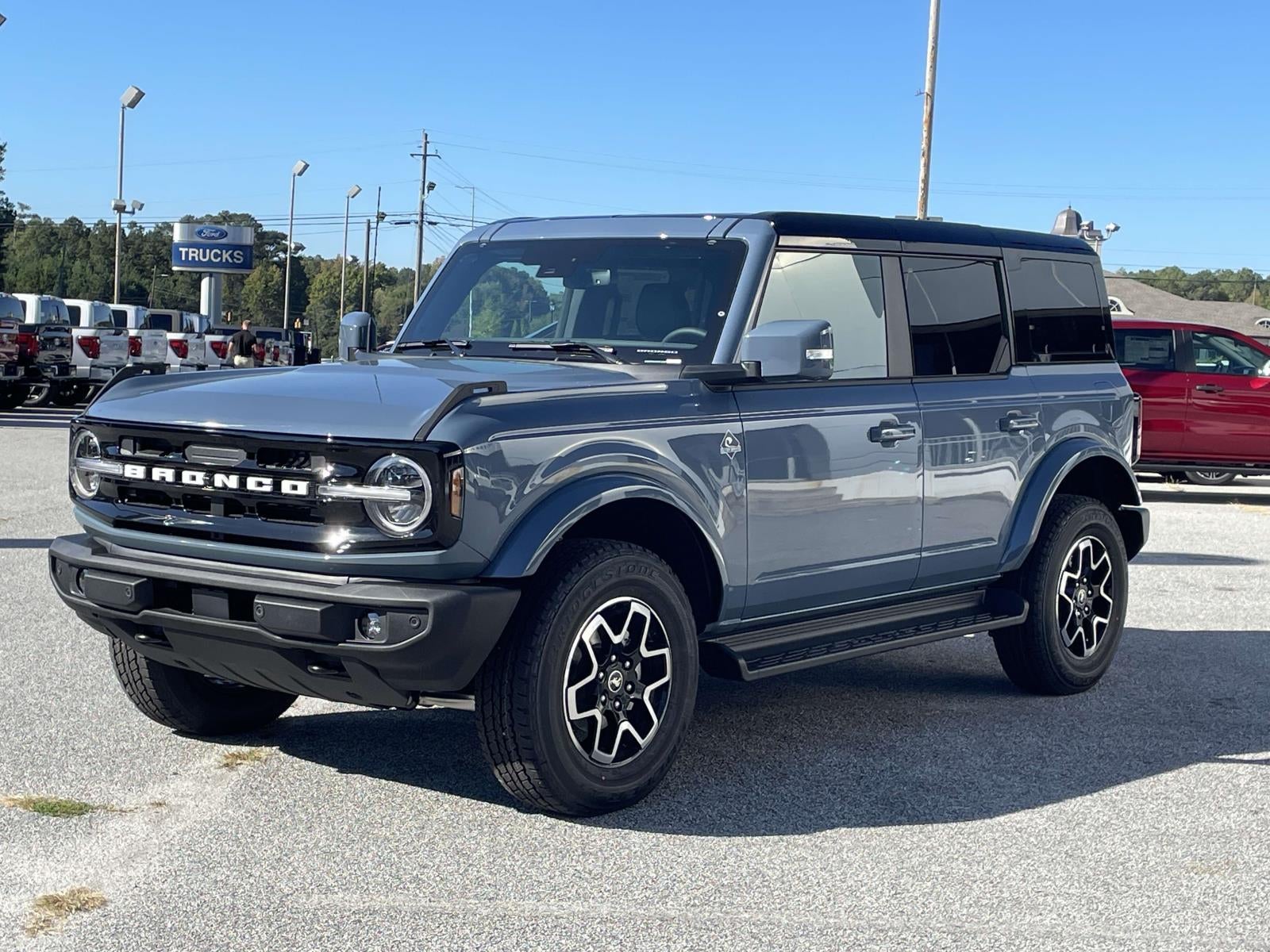 2025 Ford Bronco Outer Banks