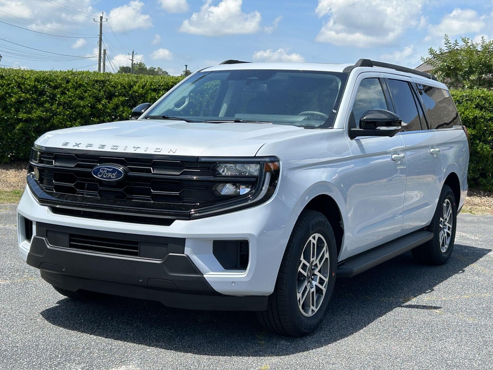 2026 Ford Expedition Max Active