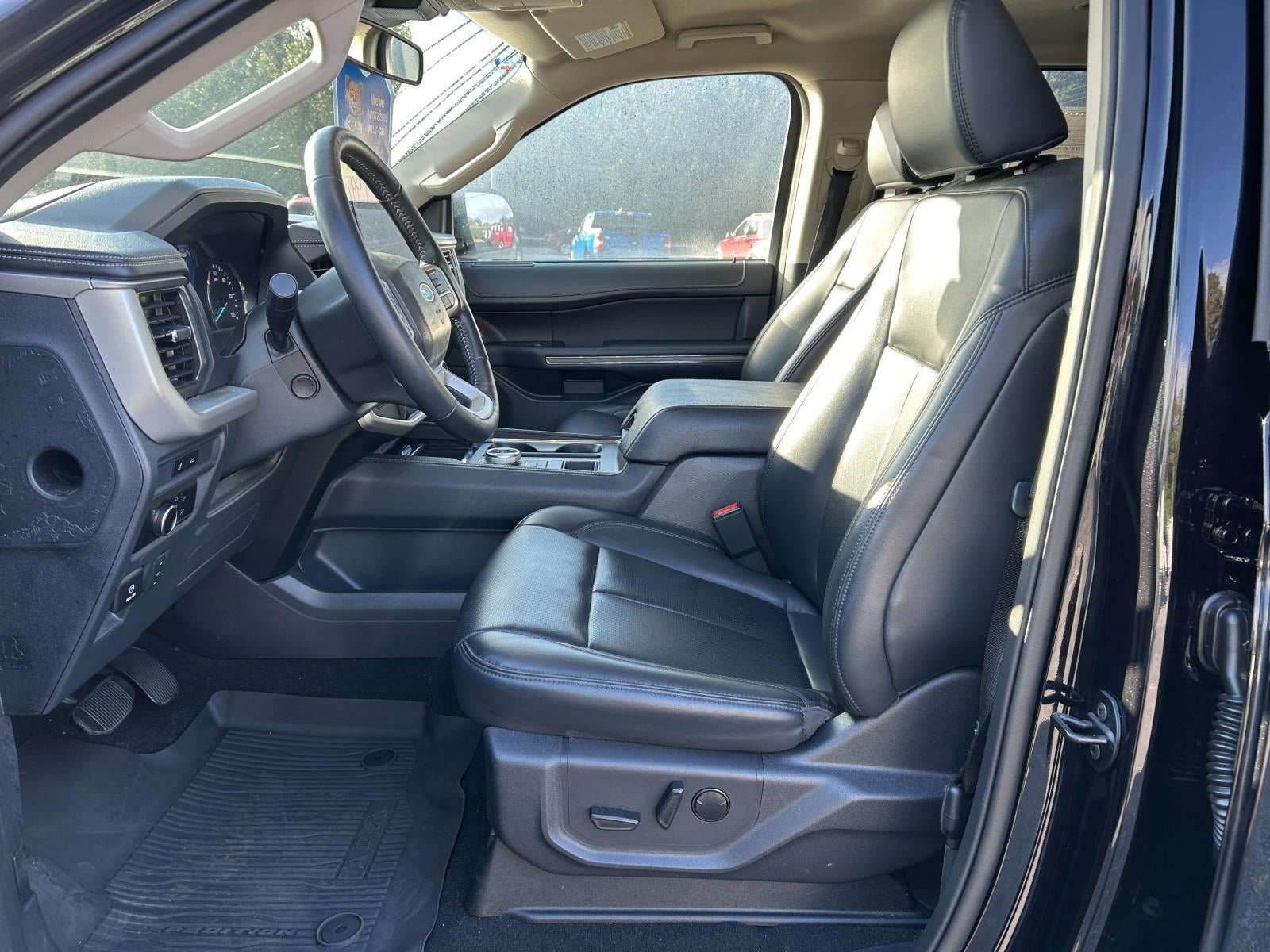 2024 Ford Expedition XLT 4x2