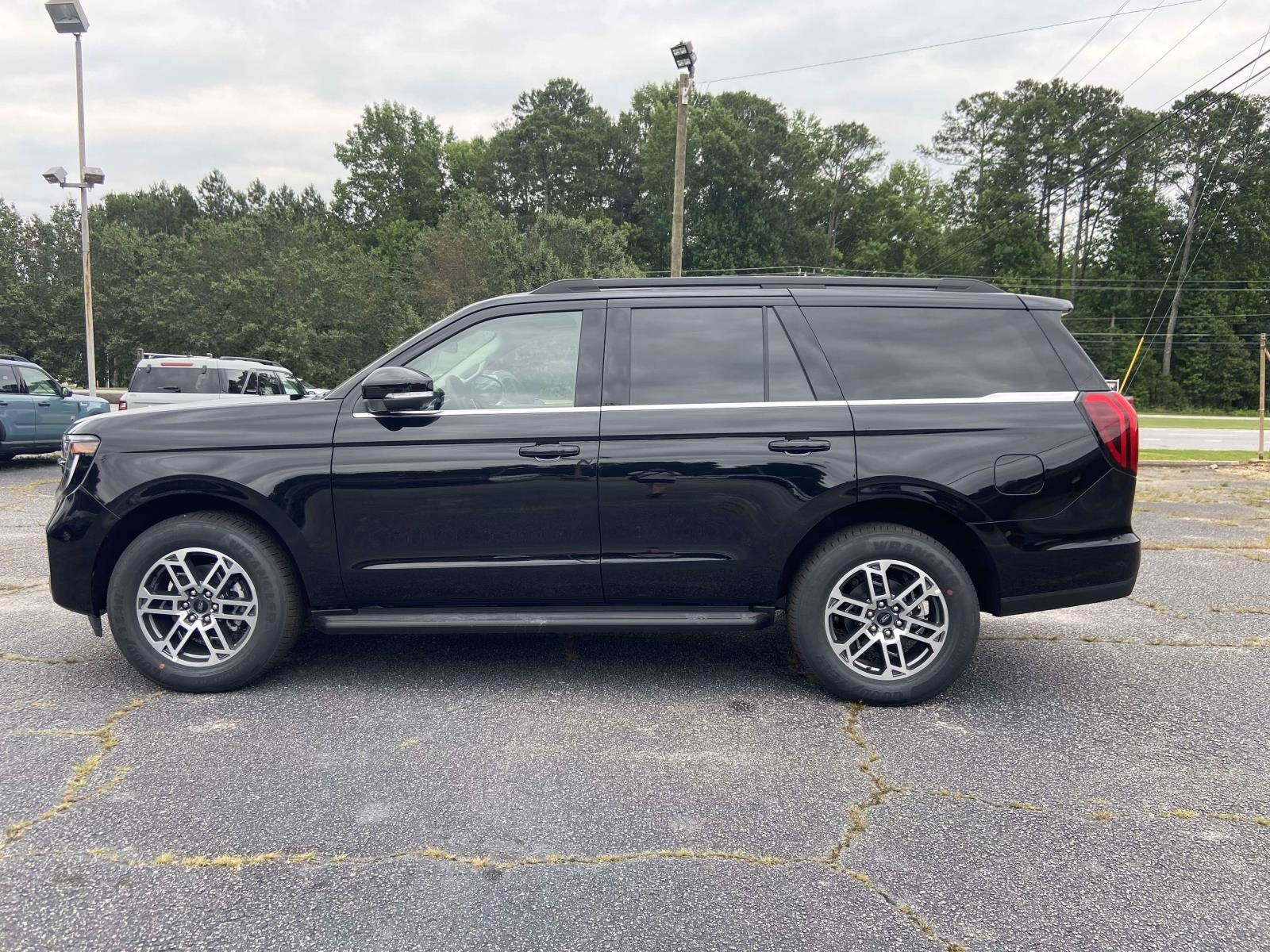 2026 Ford Expedition Active