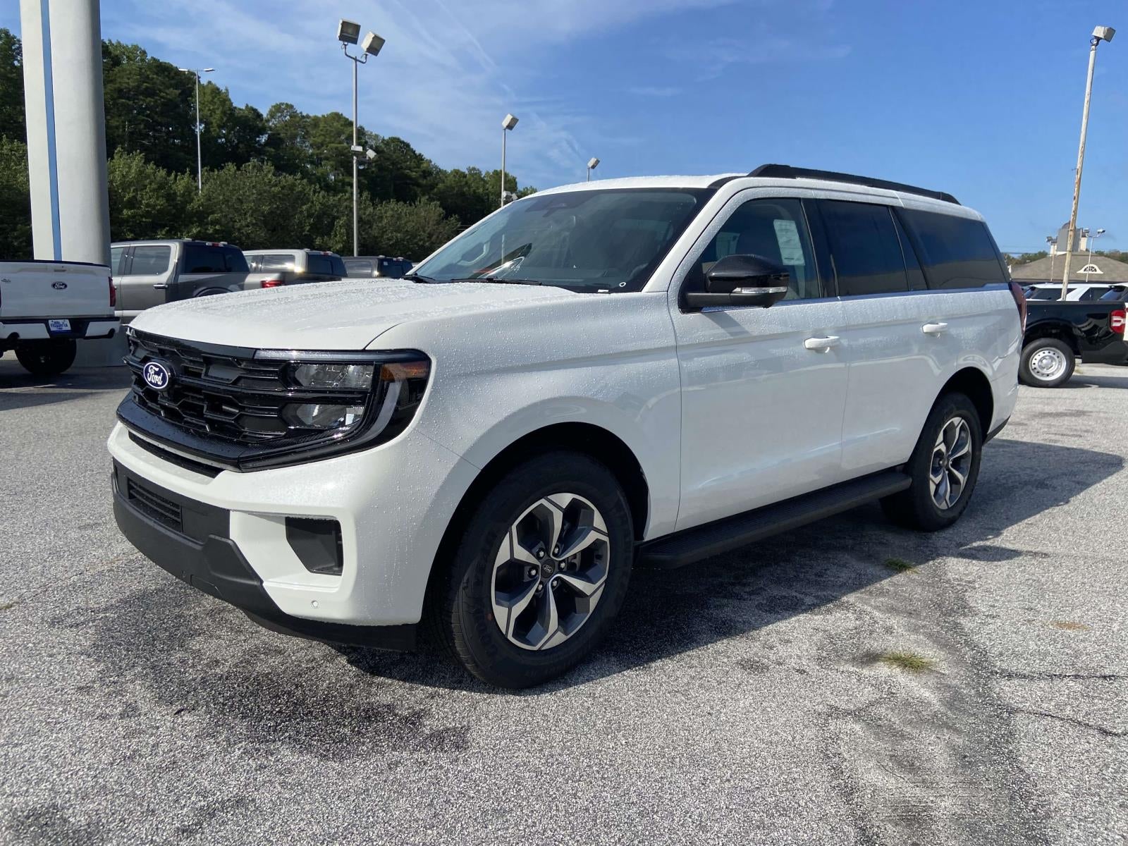 2027 Ford Expedition Active