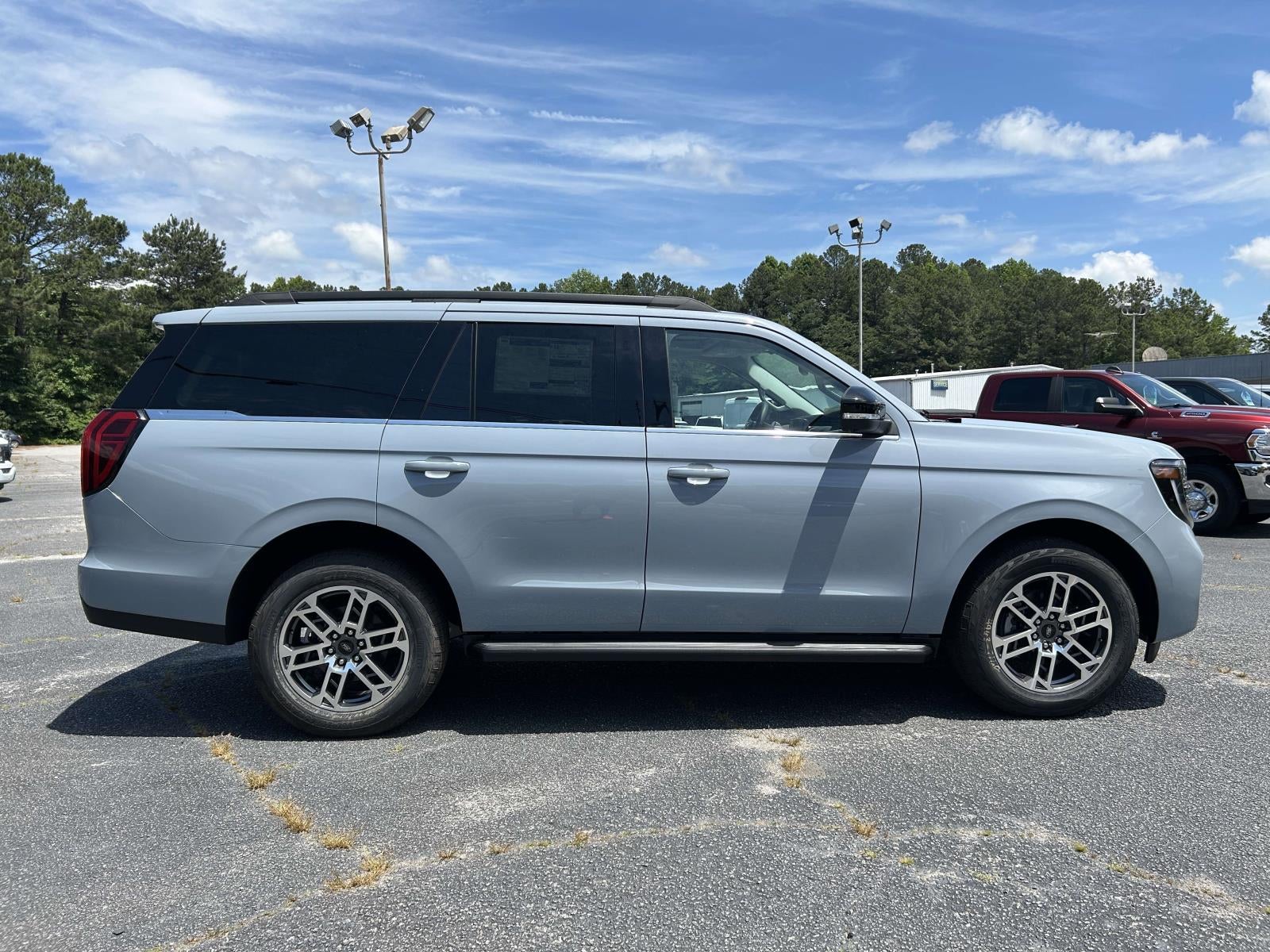 2026 Ford Expedition Active
