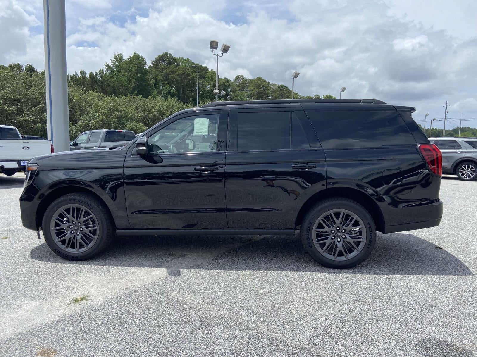 2027 Ford Expedition Platinum