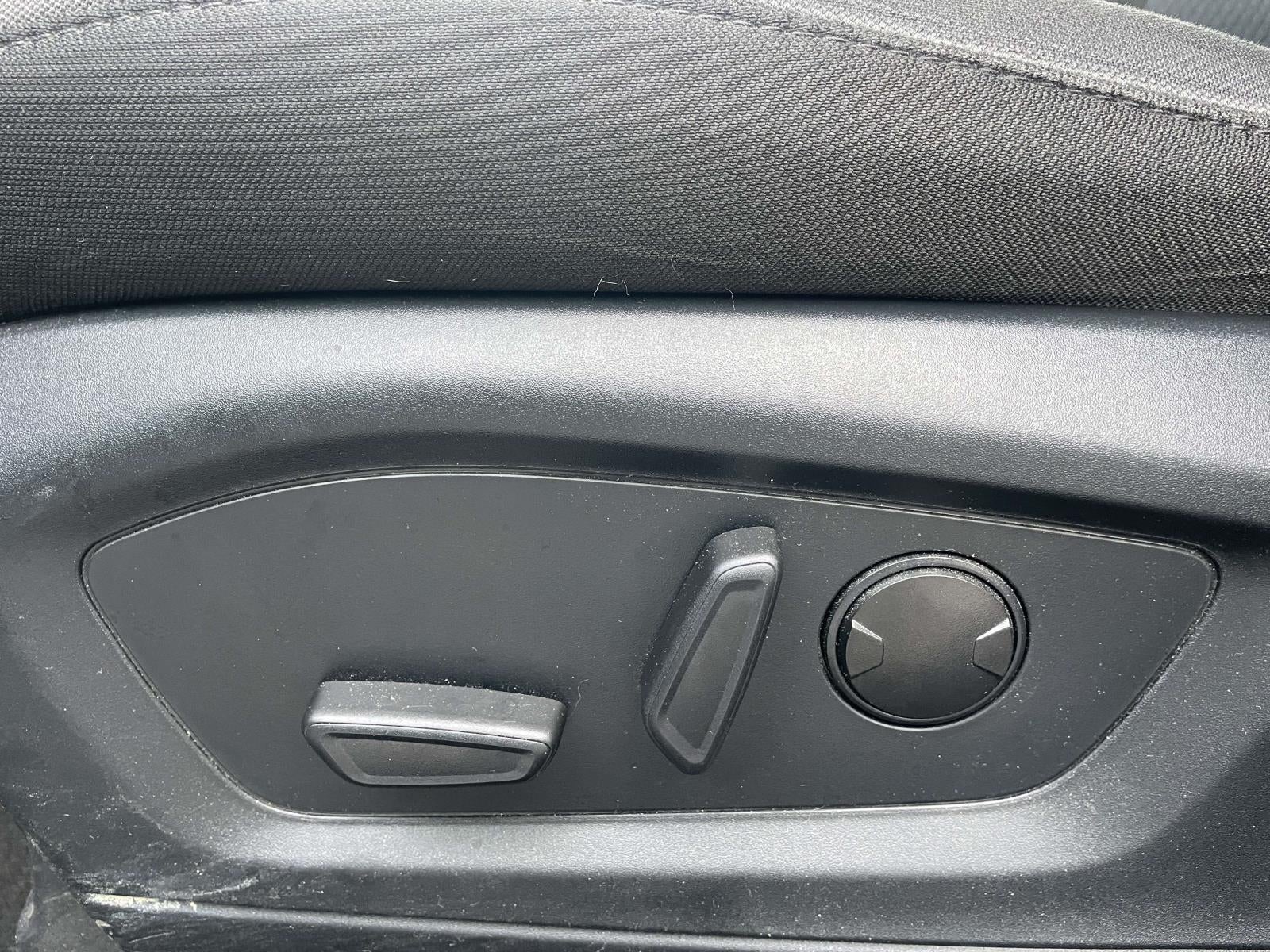 2022 Ford Explorer XLT RWD