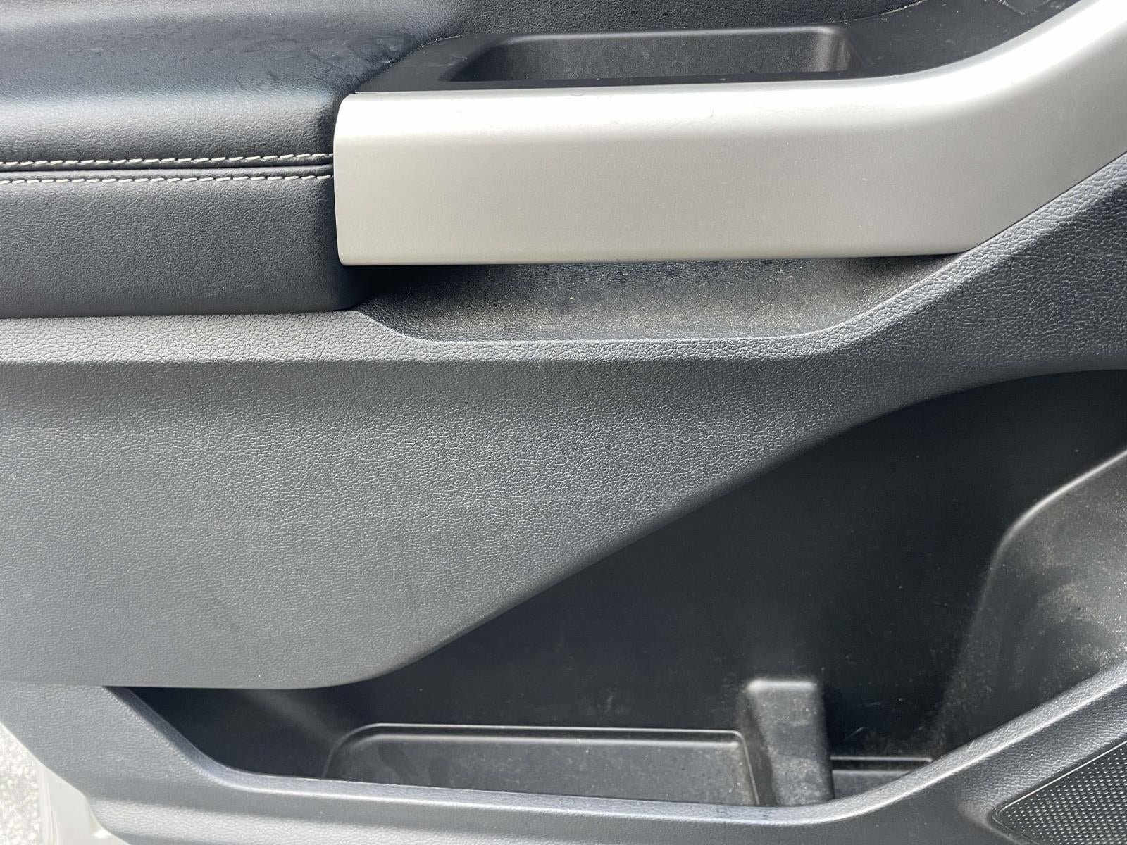 2022 Ford Explorer XLT RWD