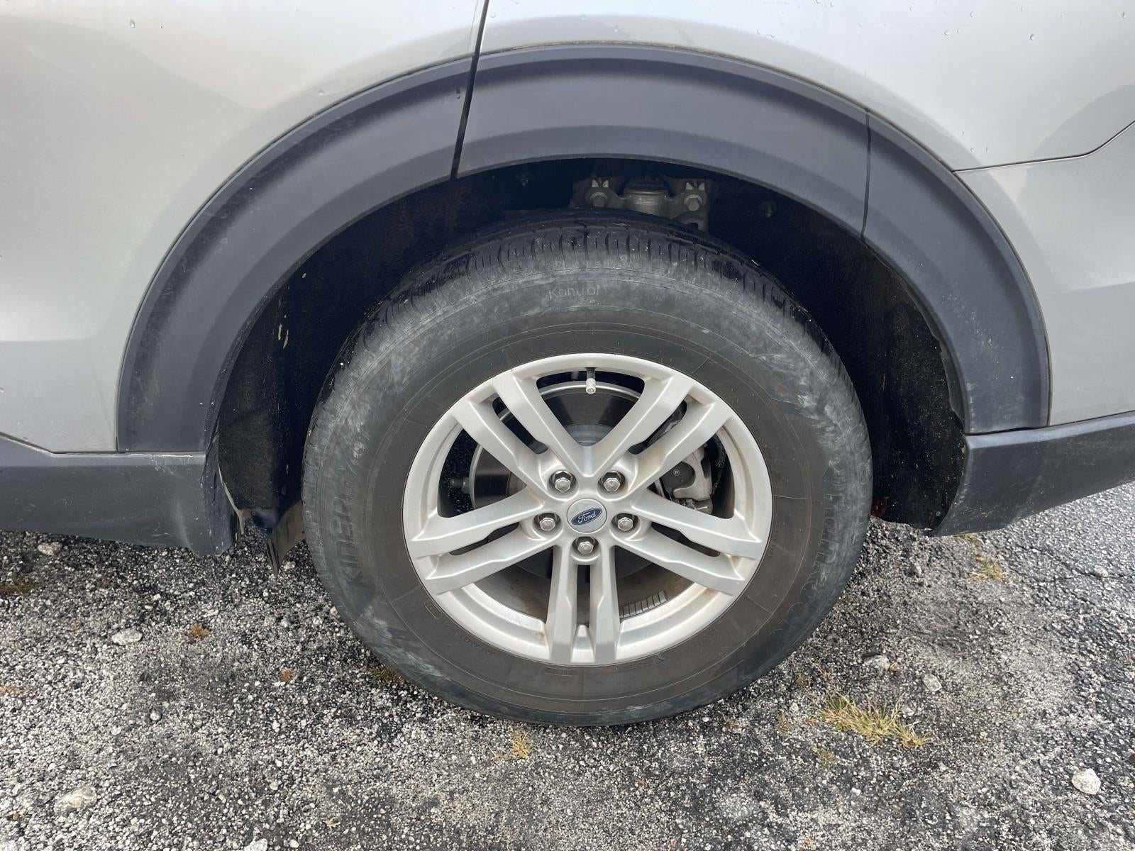 2022 Ford Explorer XLT RWD