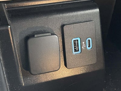 2022 Ford Explorer XLT RWD