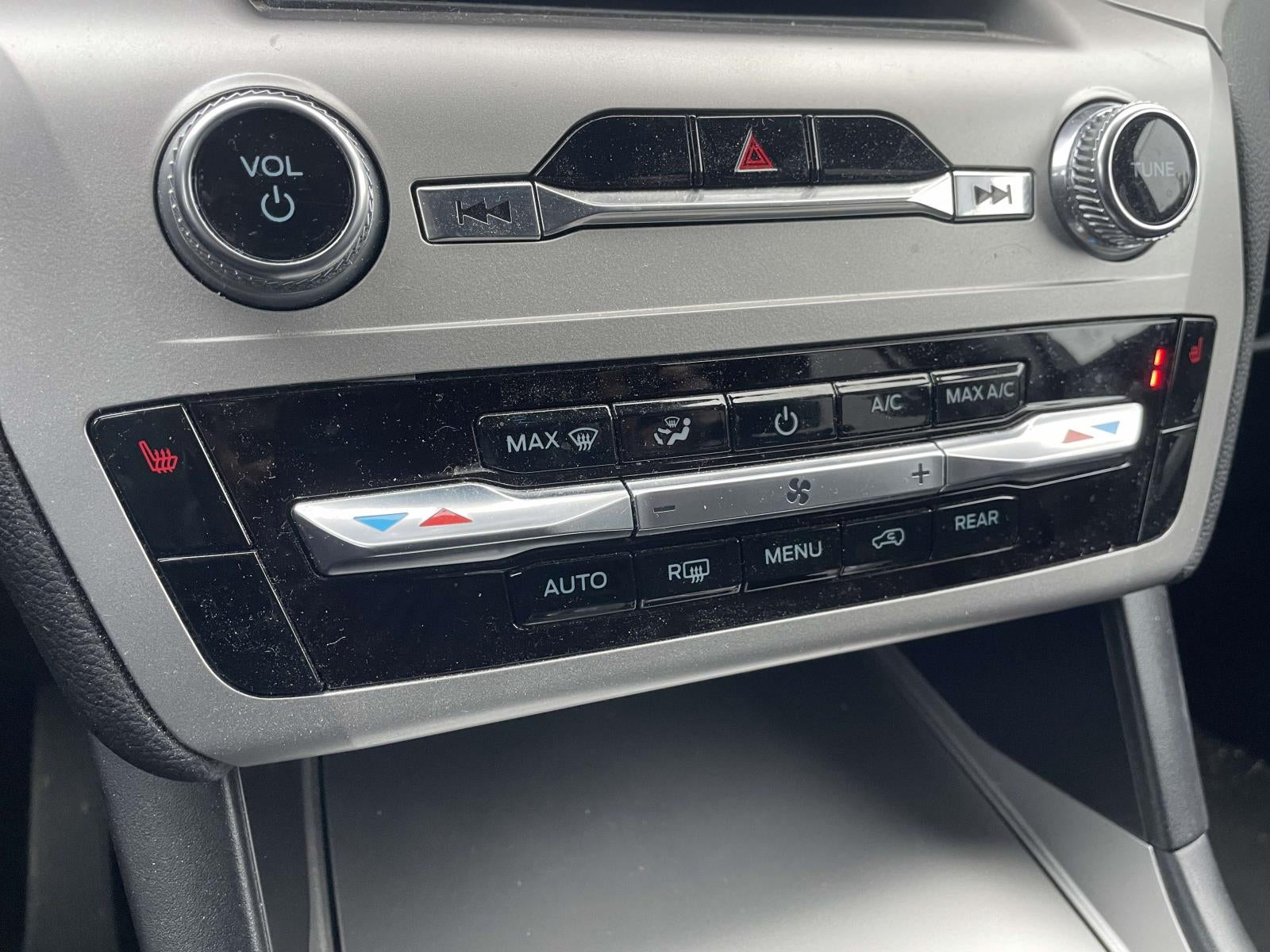 2022 Ford Explorer XLT RWD