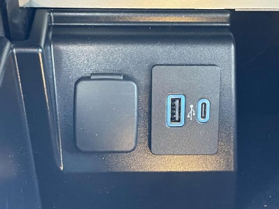 2023 Ford Explorer XLT RWD