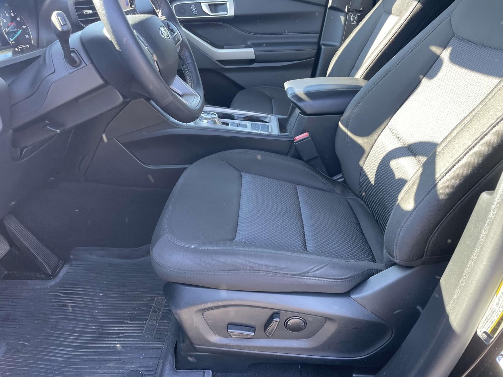 2023 Ford Explorer XLT RWD