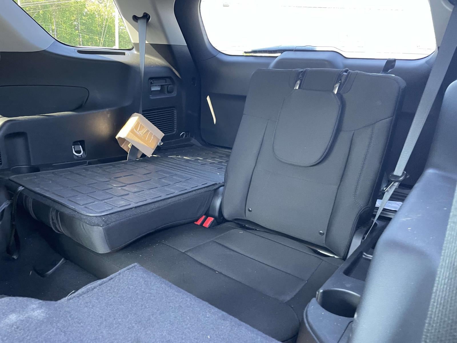 2023 Ford Explorer XLT RWD