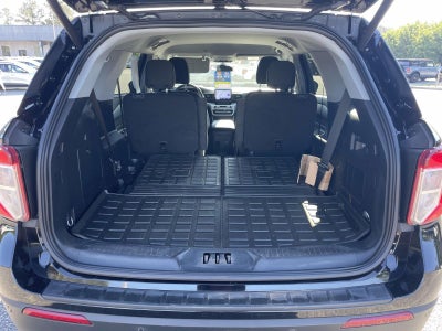 2023 Ford Explorer XLT RWD