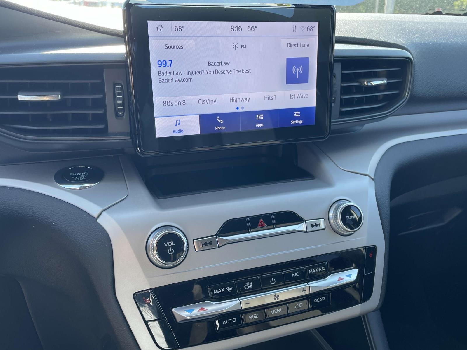 2023 Ford Explorer XLT RWD