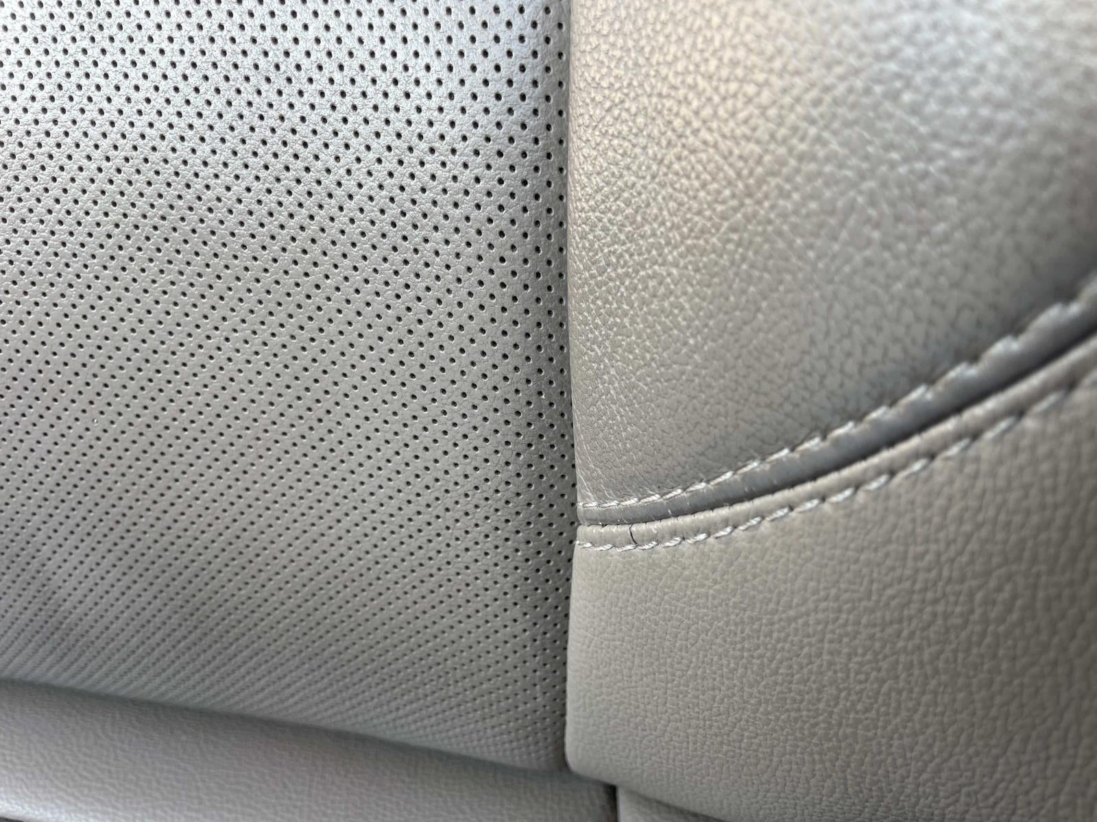 2020 Ford Explorer Limited RWD