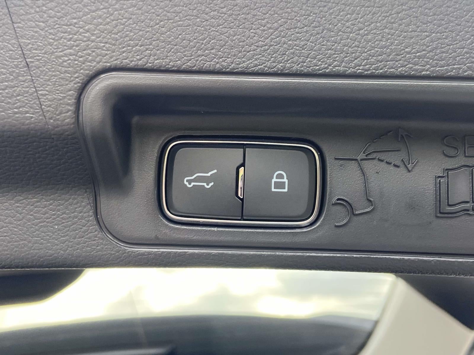 2025 Ford Explorer Active RWD