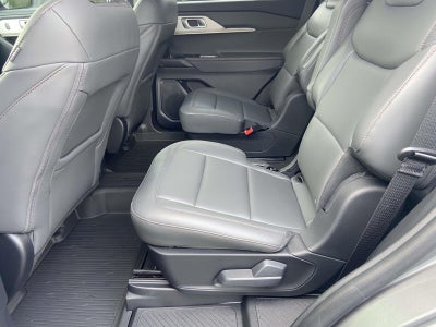 2025 Ford Explorer Active RWD