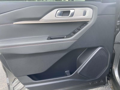 2025 Ford Explorer Active RWD