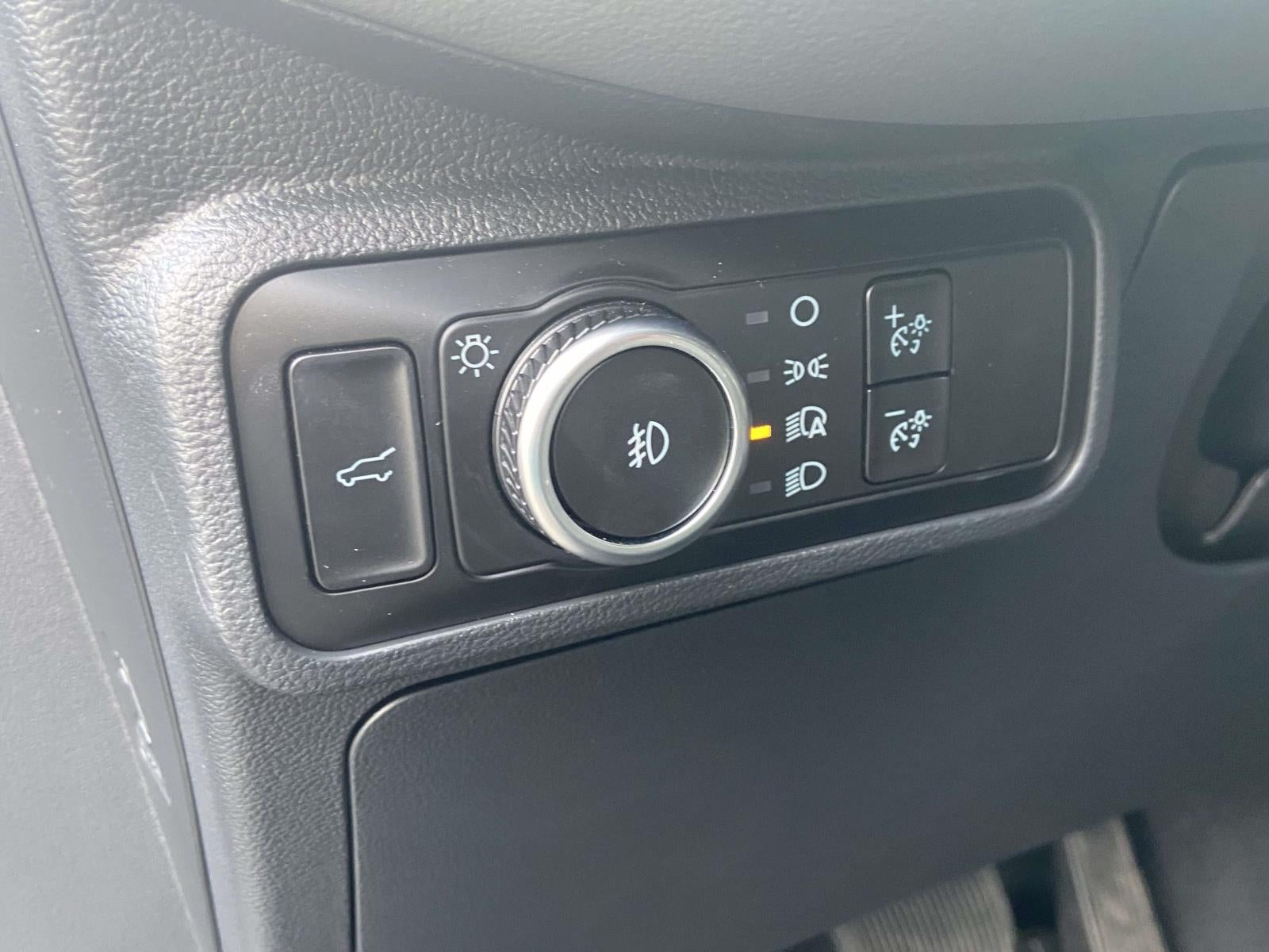 2025 Ford Explorer Active RWD