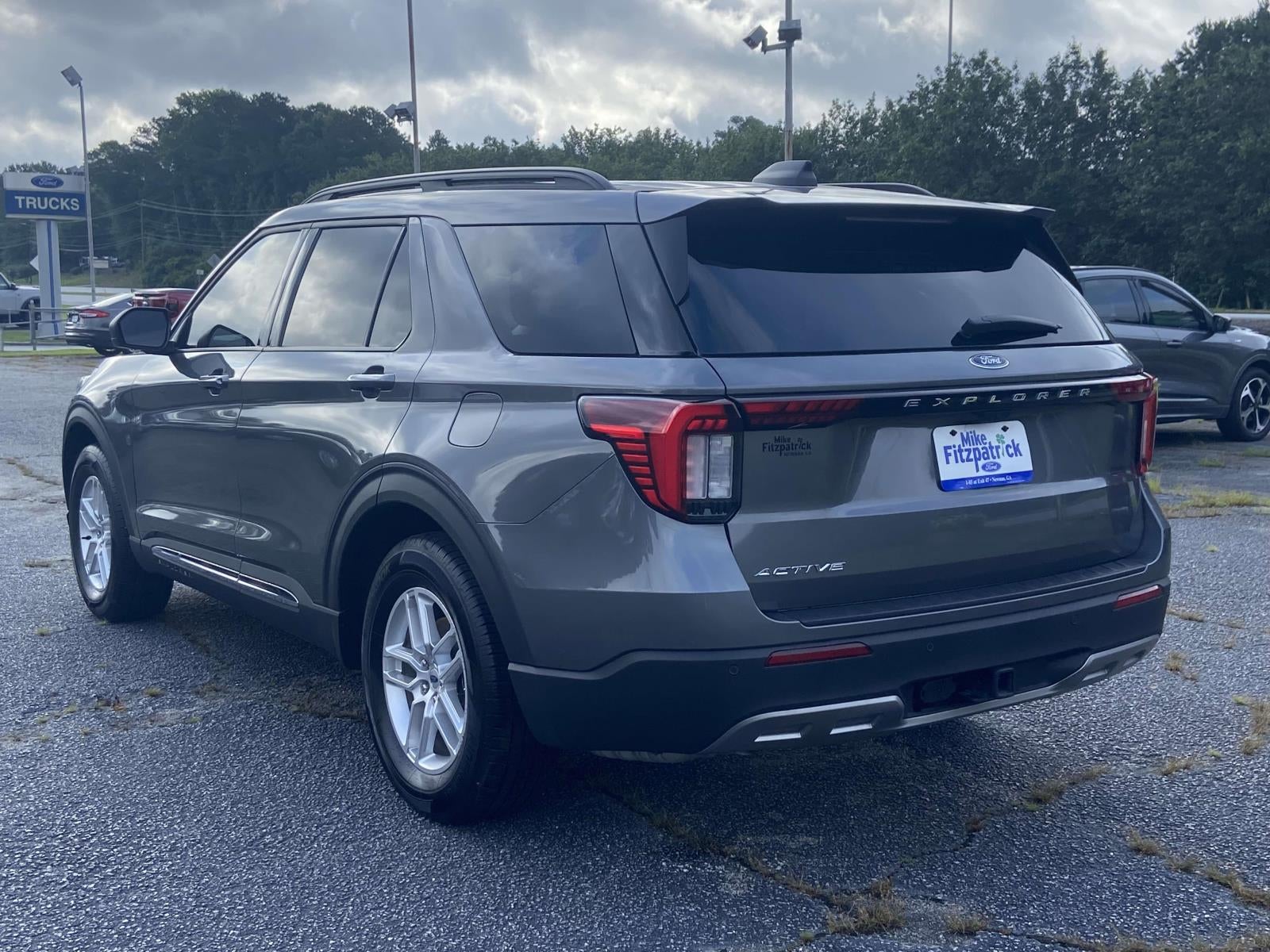 2025 Ford Explorer Active RWD