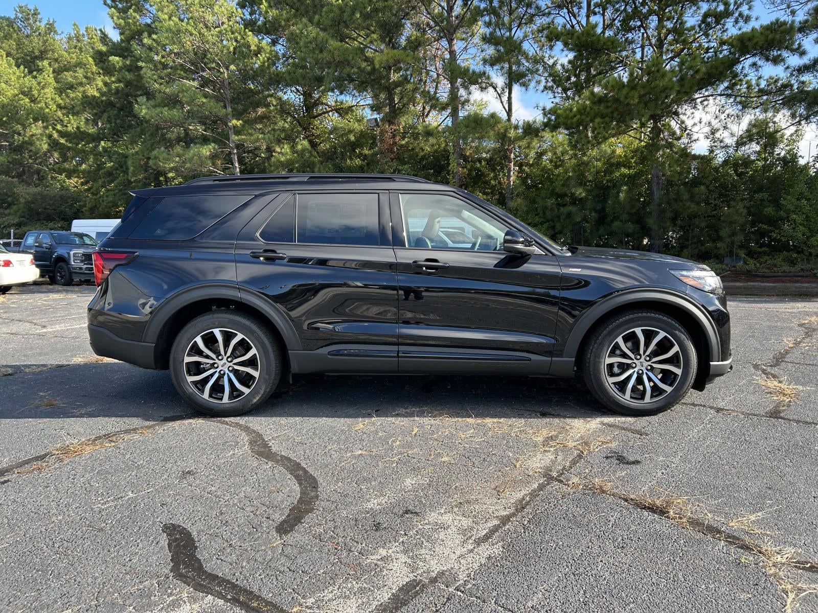 2027 Ford Explorer ST-Line