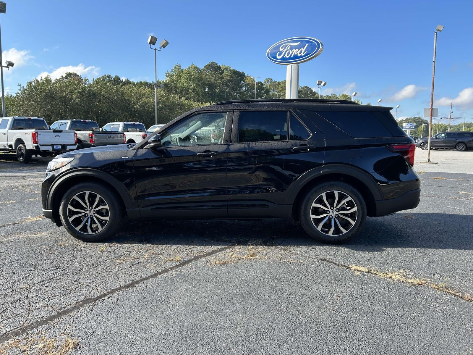 2027 Ford Explorer ST-Line