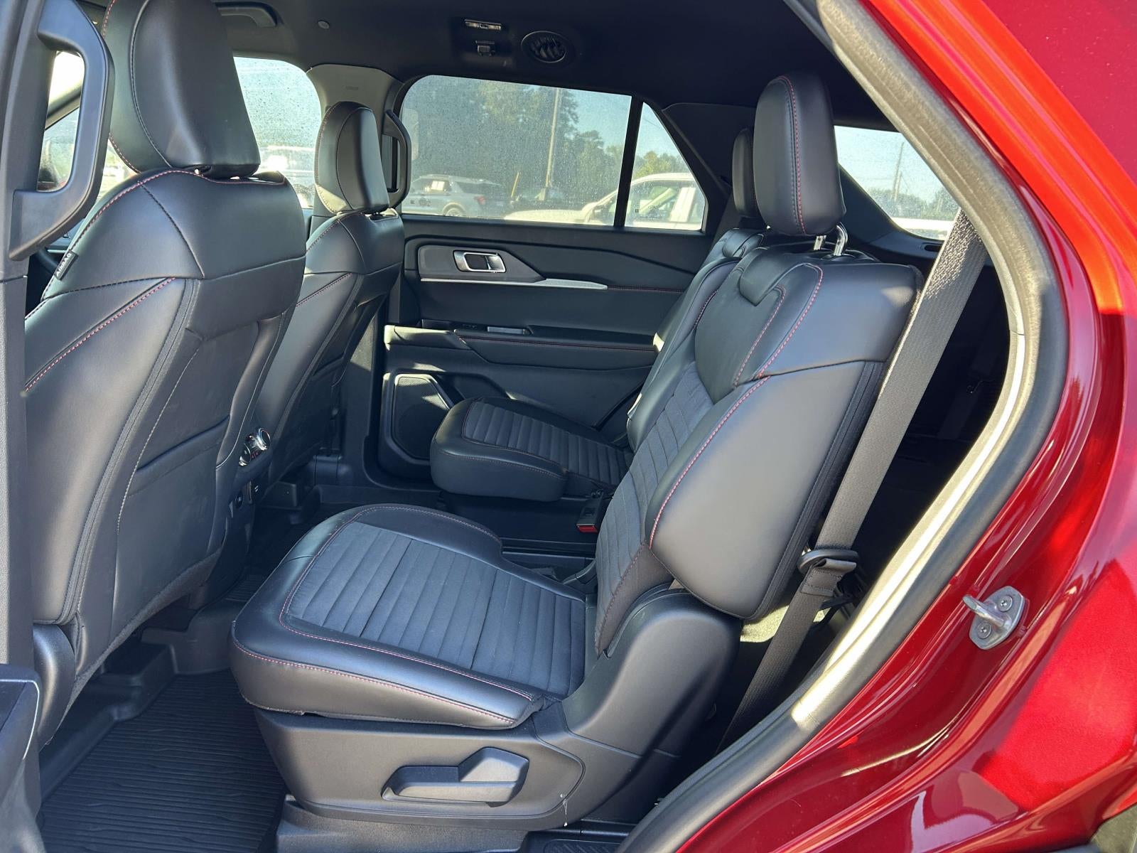 2025 Ford Explorer ST-Line RWD