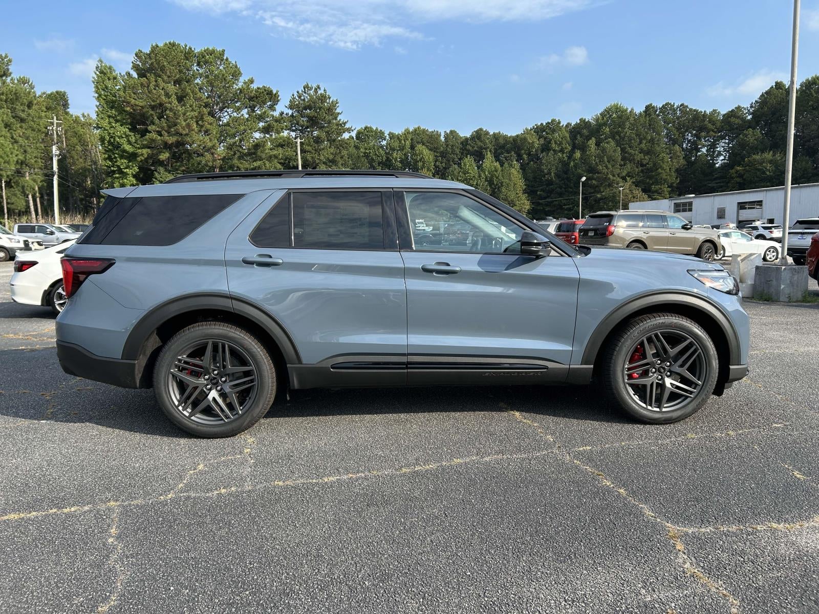 2027 Ford Explorer ST