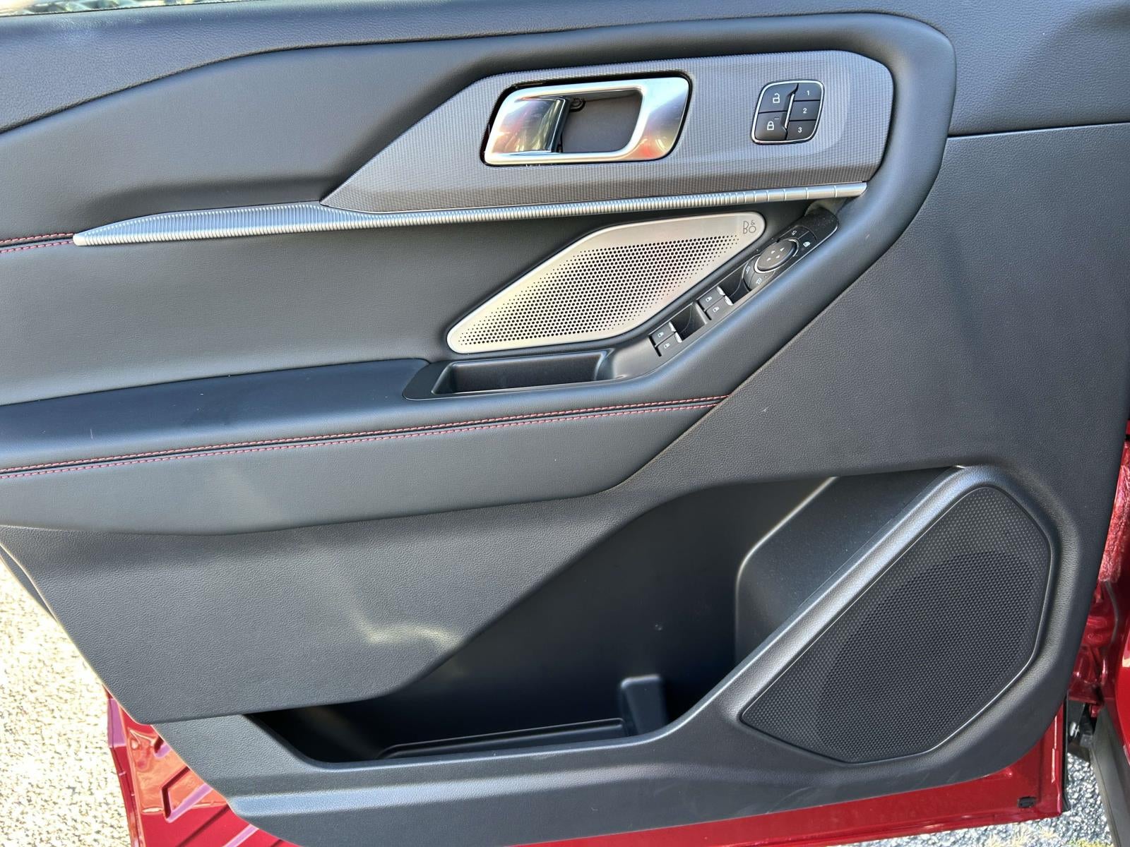 2025 Ford Explorer ST 4WD