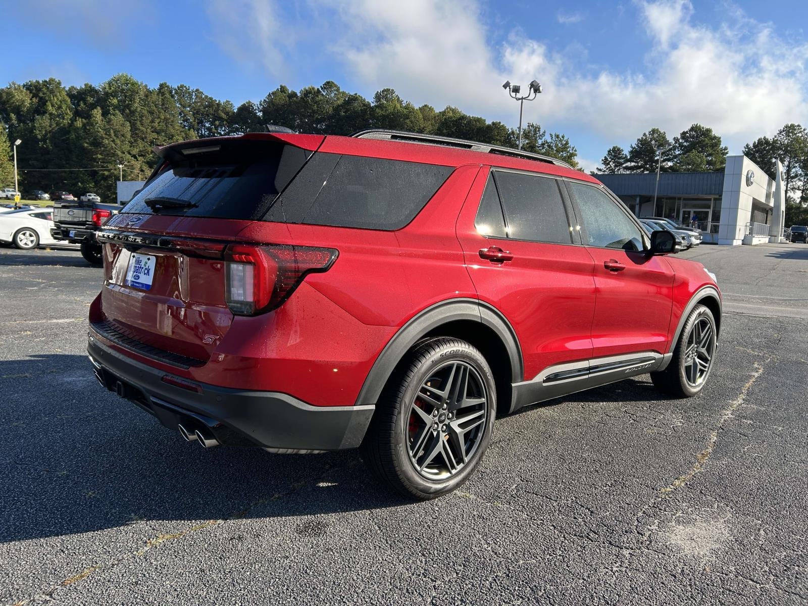 2025 Ford Explorer ST 4WD