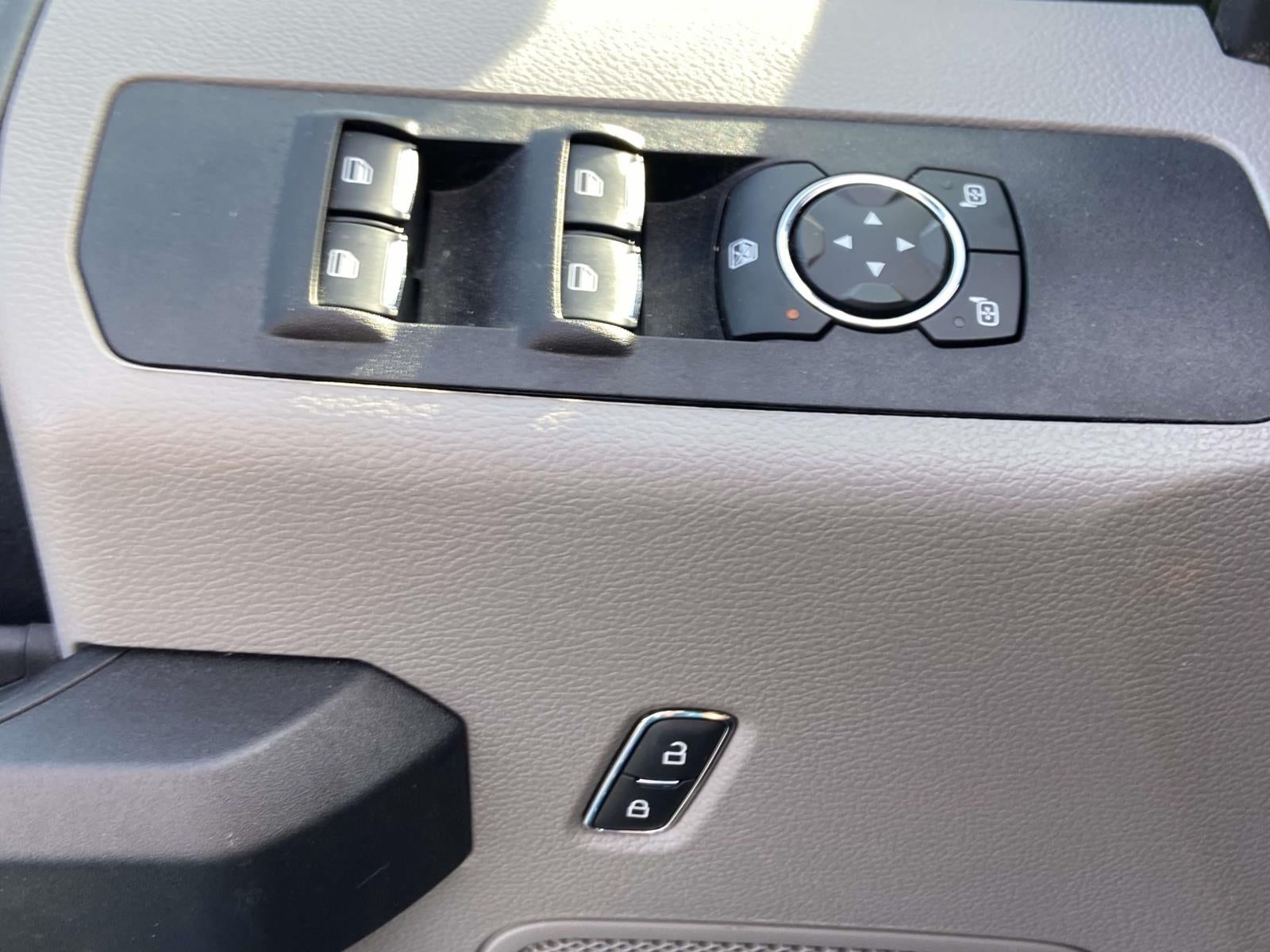2019 Ford Super Duty F-250 SRW STX 4WD Crew Cab 6.75' Box