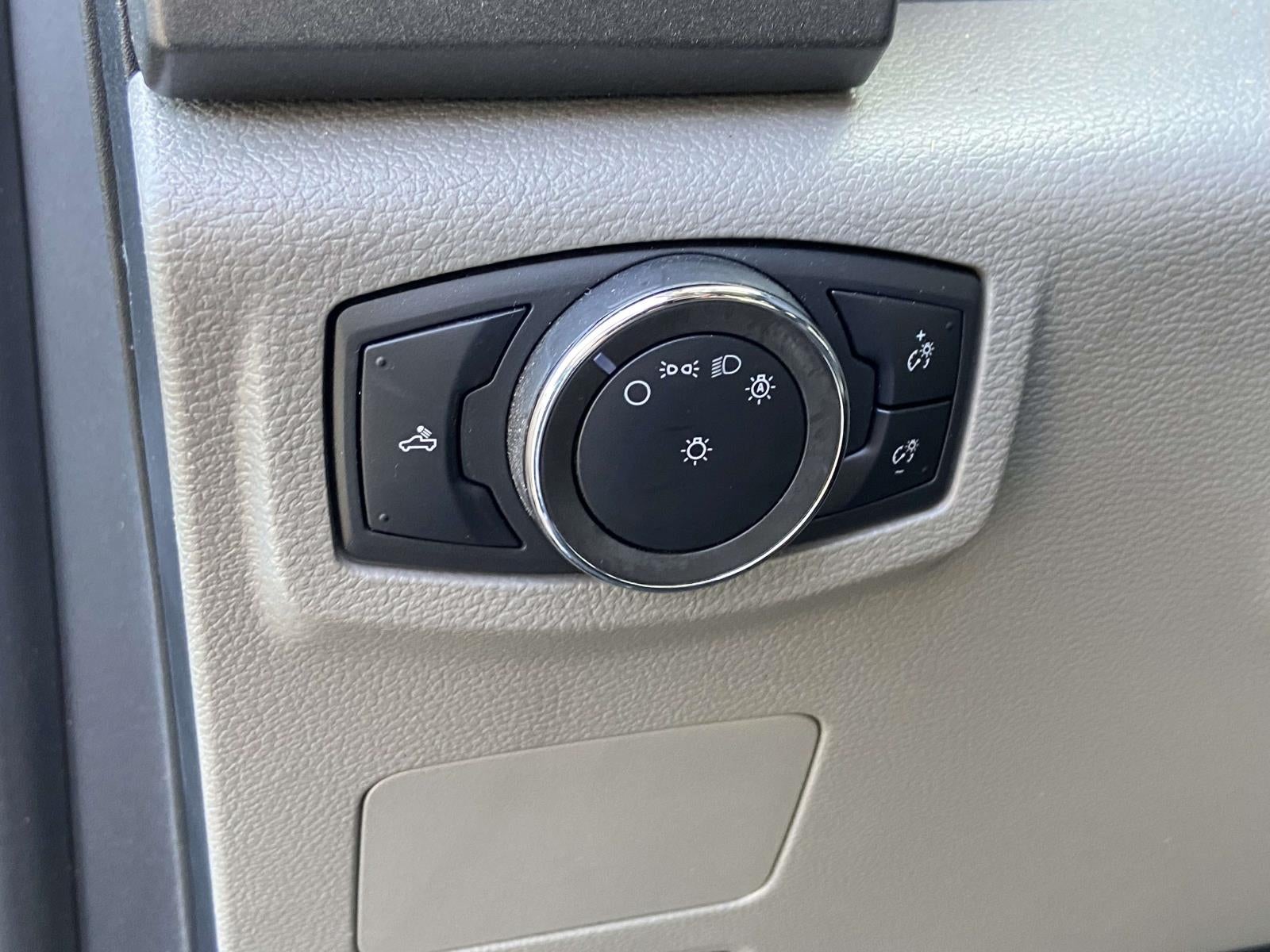 2019 Ford Super Duty F-250 SRW STX 4WD Crew Cab 6.75' Box
