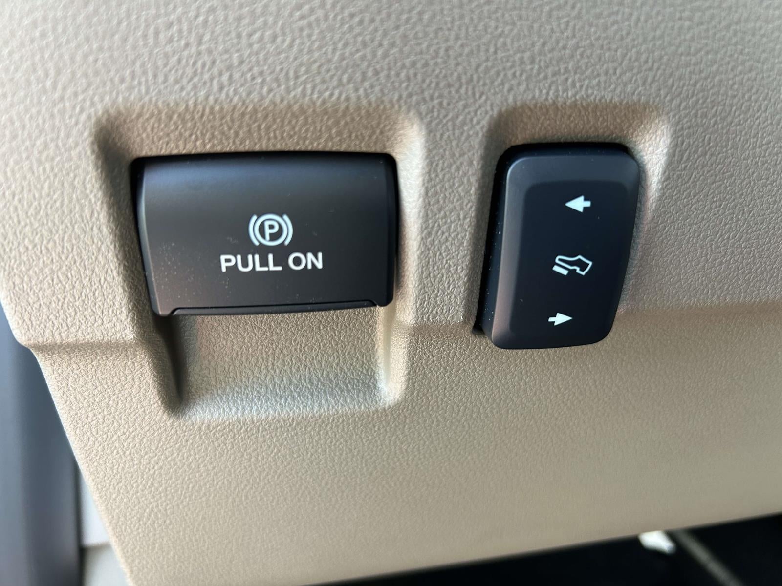 2026 Ford Super Duty F-250 SRW Platinum 4WD Crew Cab 6.75' Box