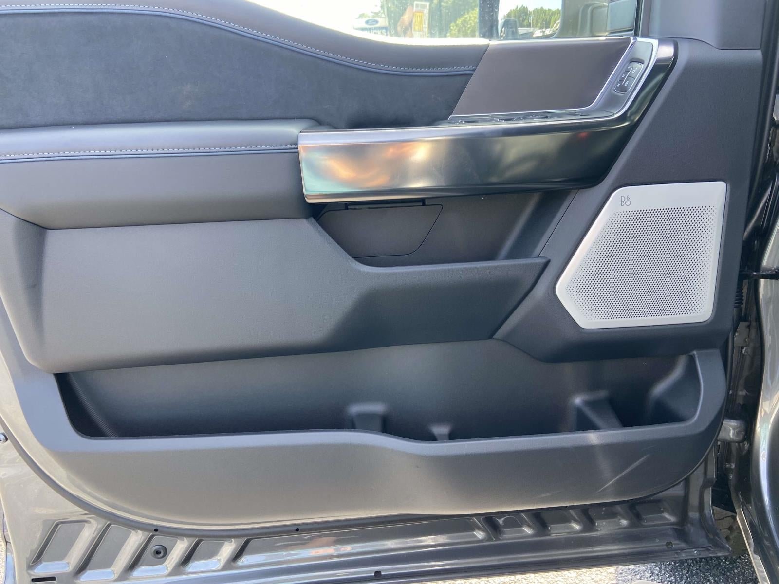 2026 Ford Super Duty F-250 SRW F-250® Platinum®