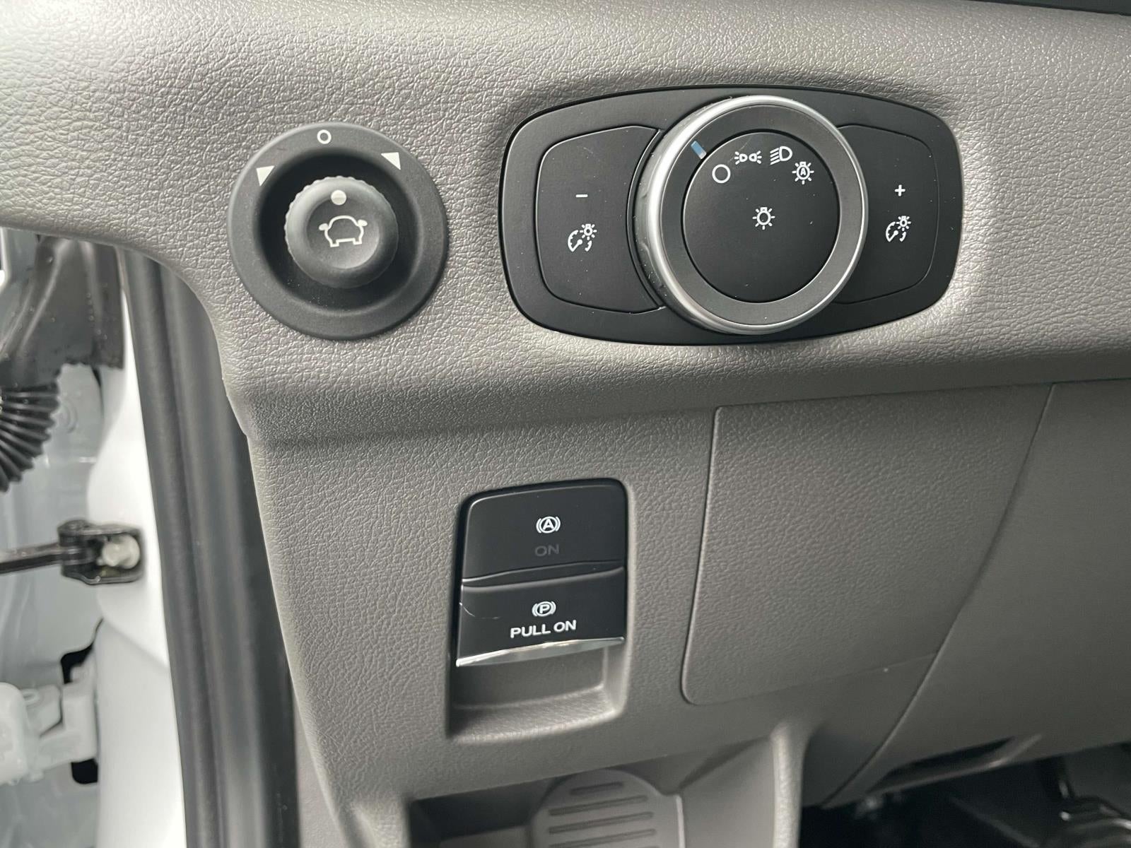 2025 Ford Transit Cargo Van Base