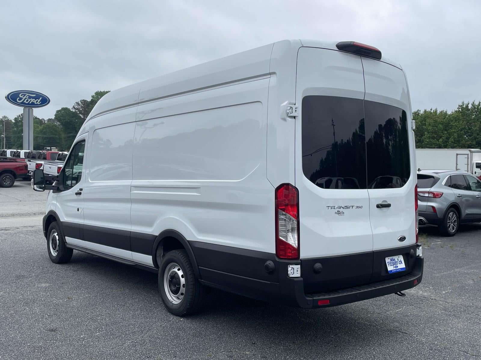 2025 Ford Transit Cargo Van Base