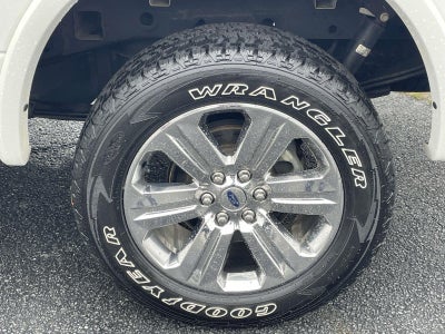 2020 Ford F-150 LARIAT 4WD SuperCrew 5.5' Box