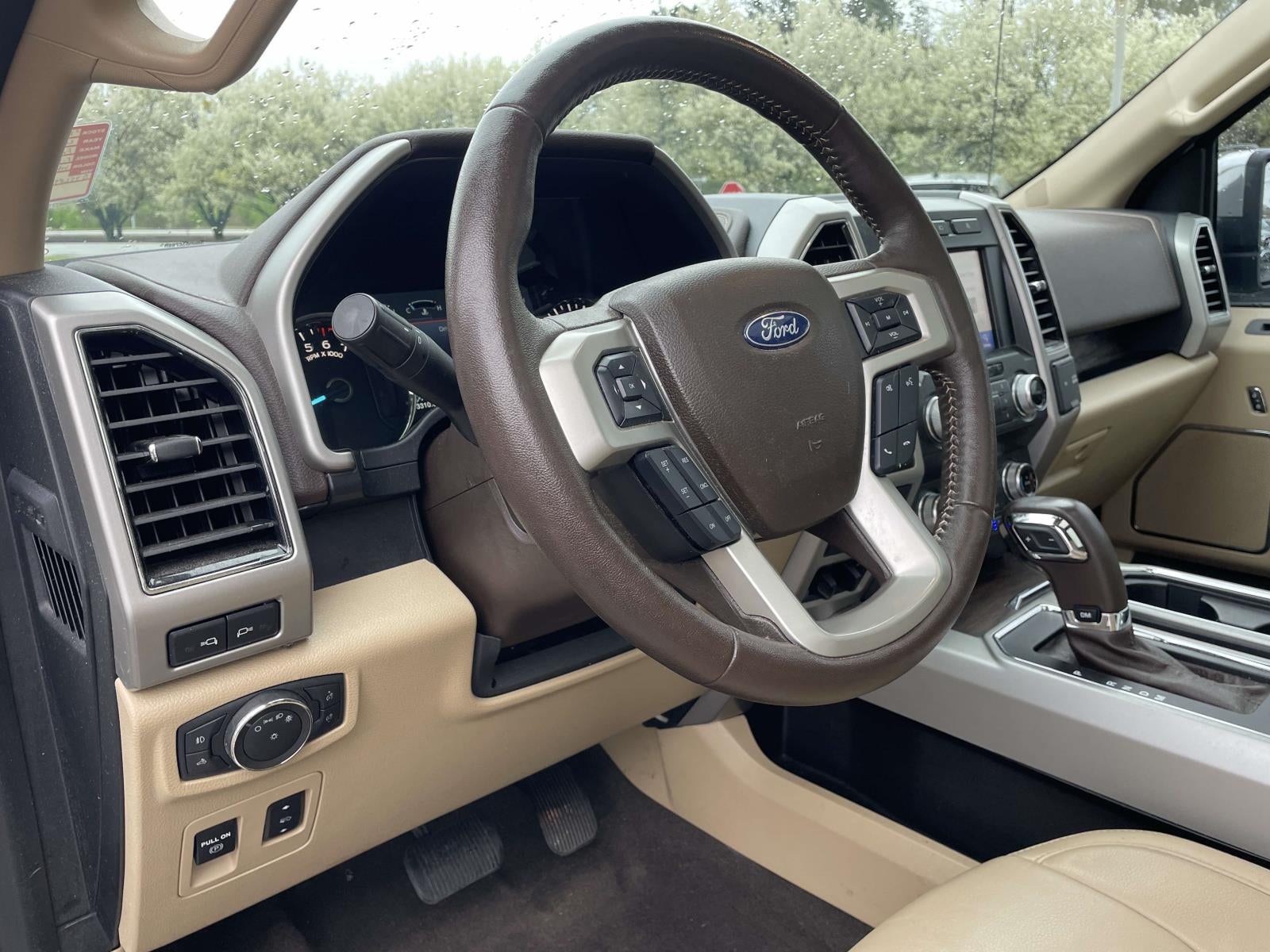 2020 Ford F-150 LARIAT 4WD SuperCrew 5.5' Box
