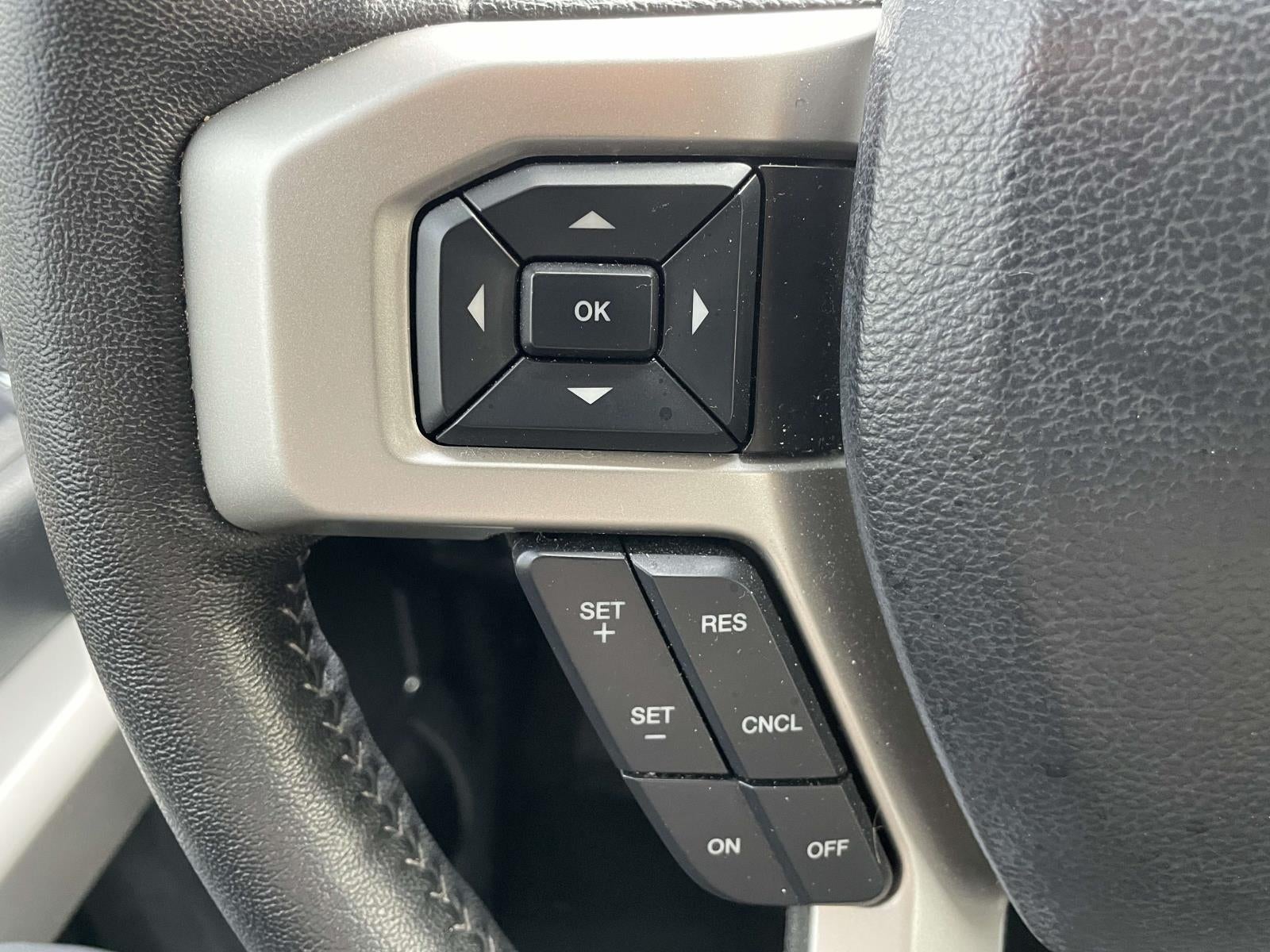 2020 Ford F-150 LARIAT 4WD SuperCrew 5.5' Box