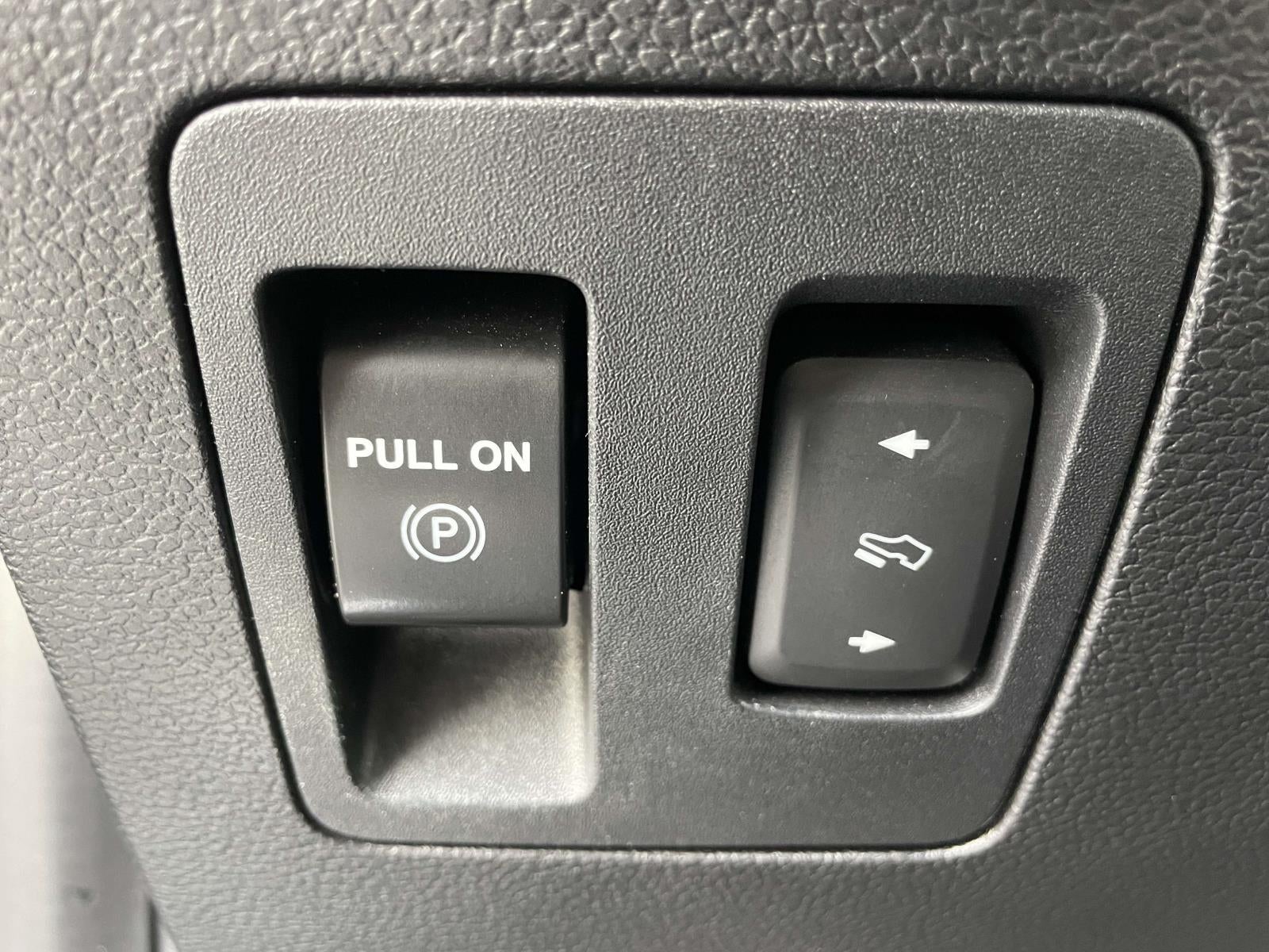 2020 Ford F-150 LARIAT 4WD SuperCrew 5.5' Box